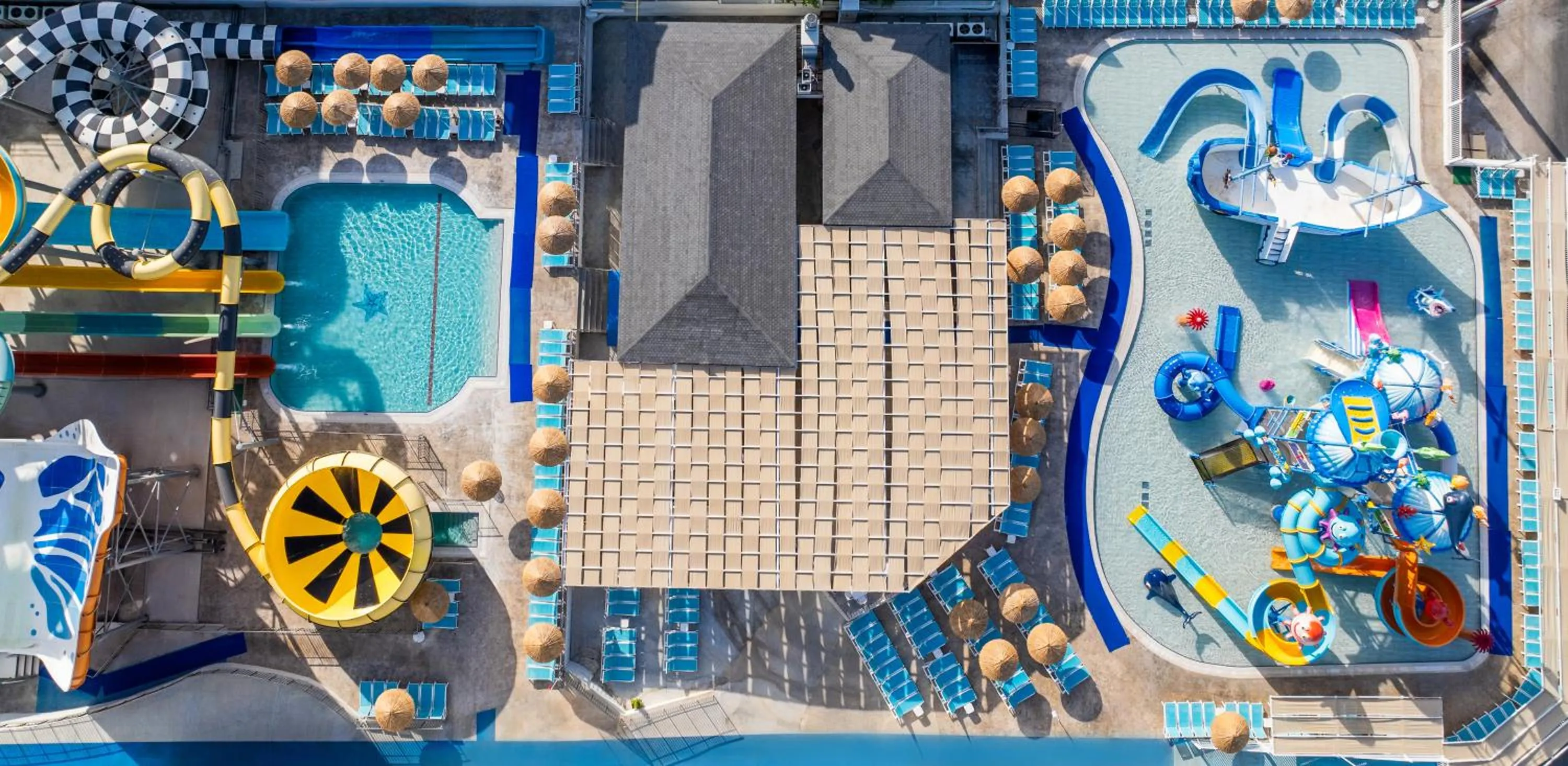 Pool view in Maxeria Blue Didyma