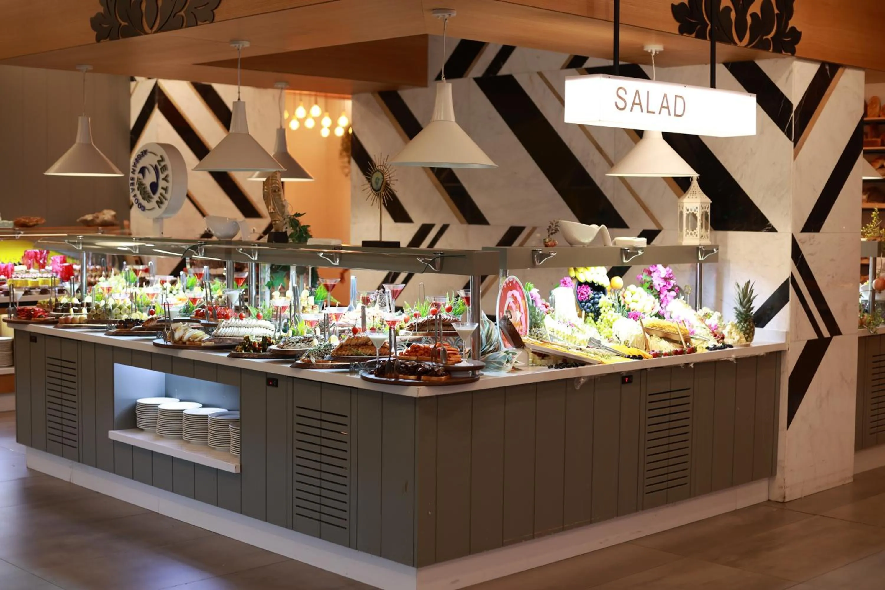 Restaurant/places to eat in Maxeria Blue Didyma