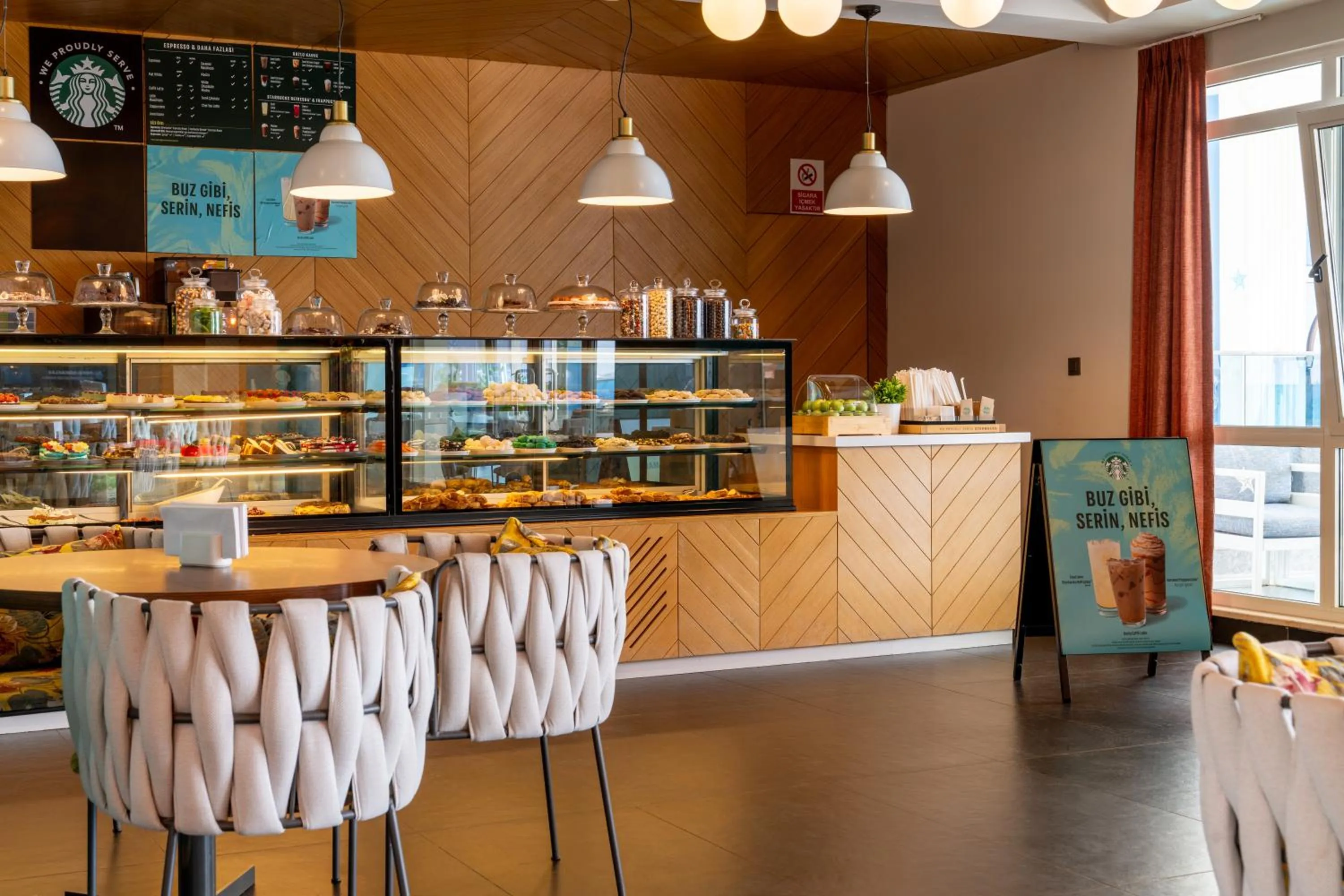 Coffee/tea facilities in Maxeria Blue Didyma