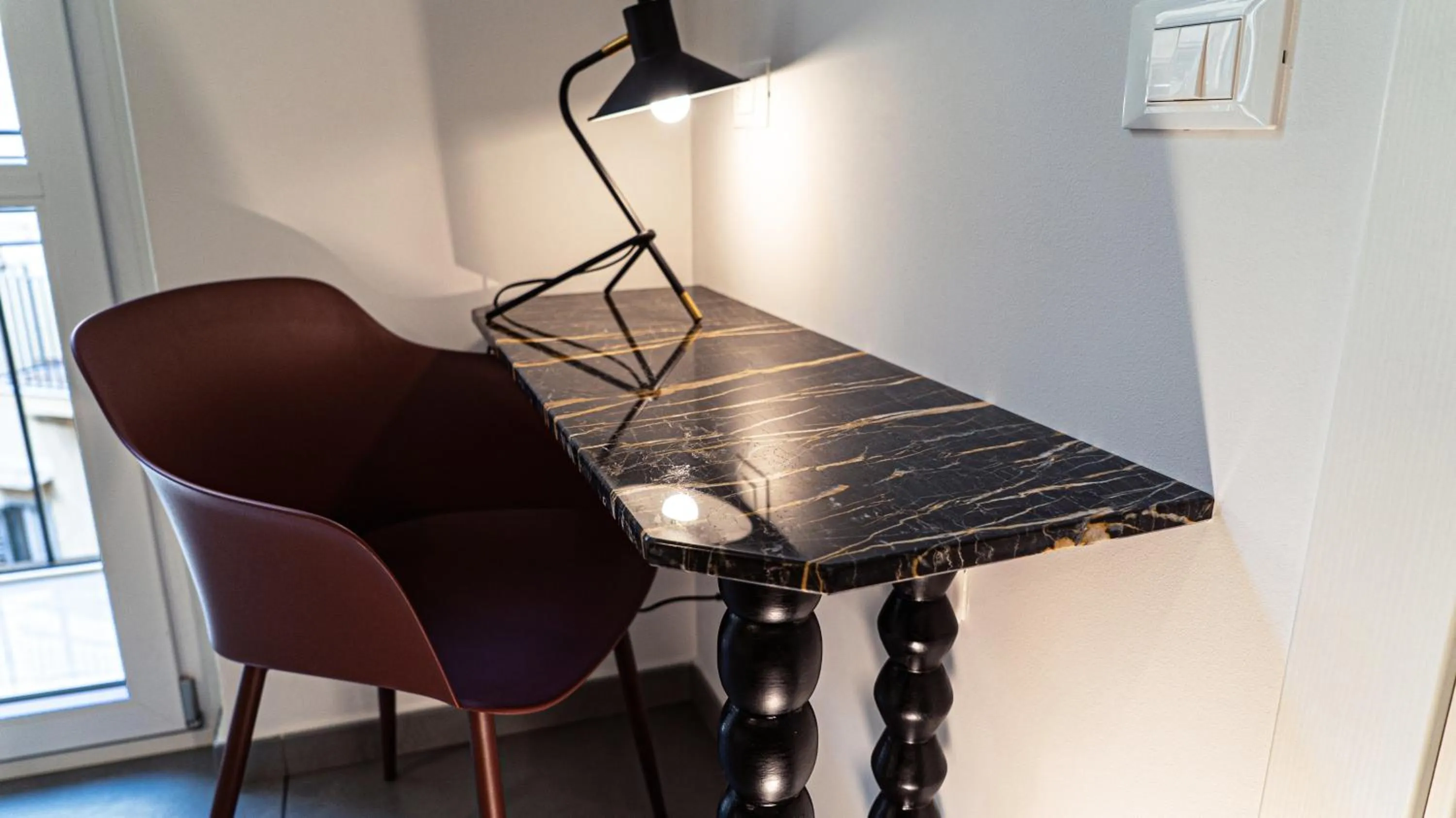 Seating area in Zefiro Suites