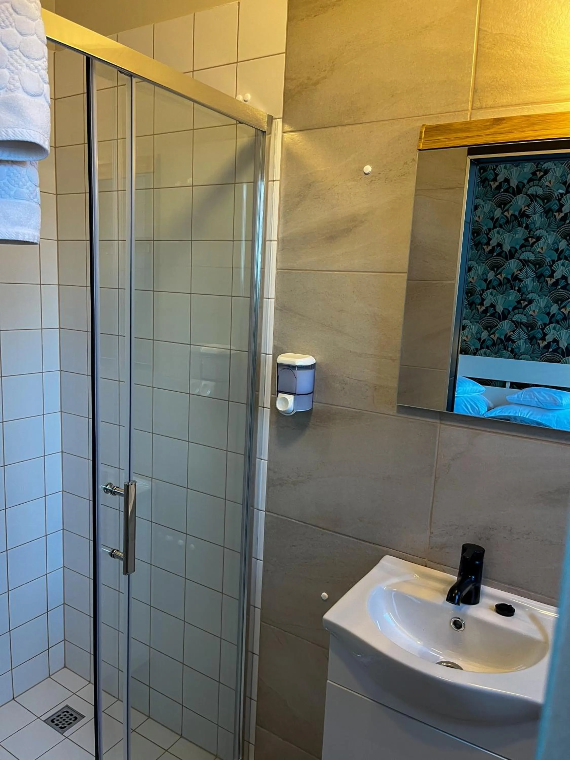 Shower in Boutique Hotel & Event Center