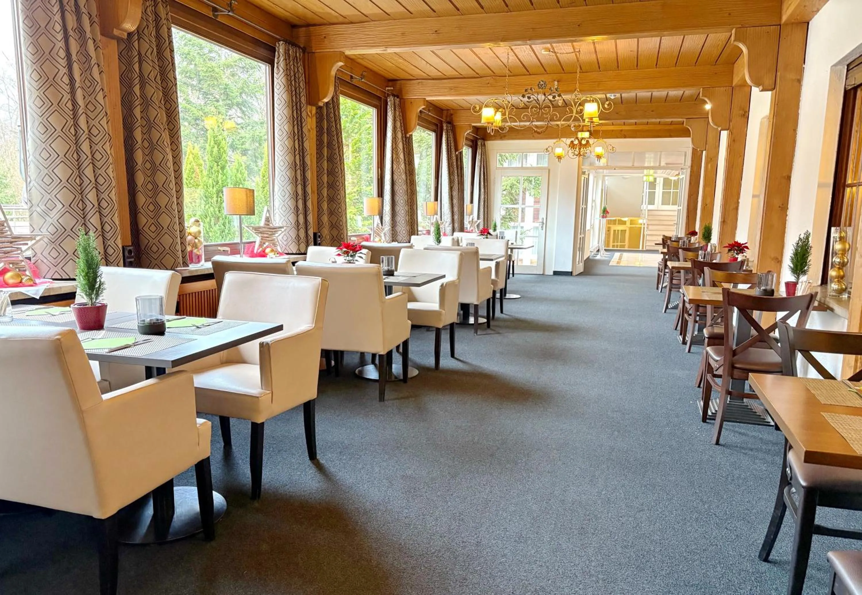 Restaurant/places to eat in relexa hotel Schatten Stuttgart