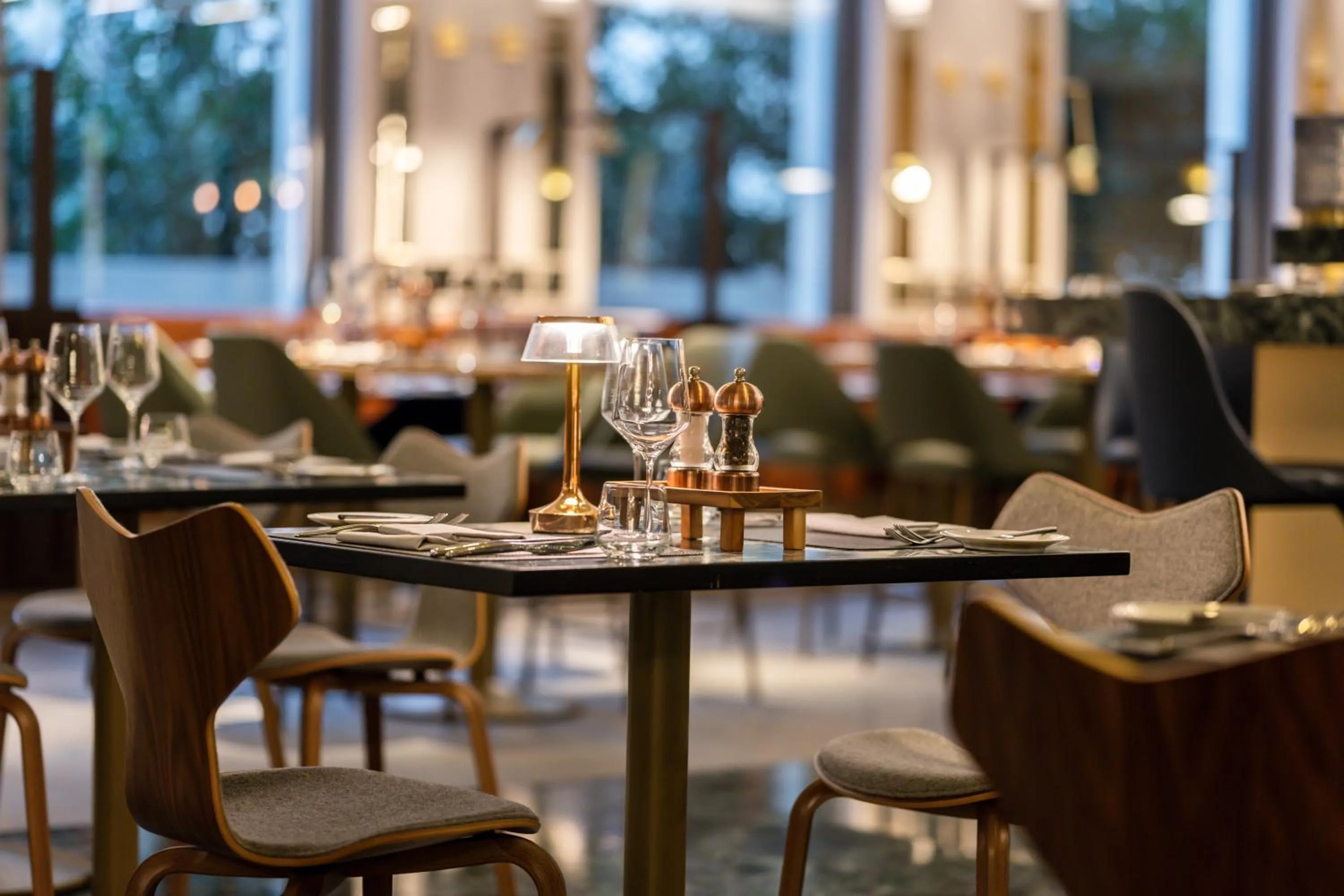 Restaurant/places to eat in Hotel Kö59 Düsseldorf - Member of Hommage Luxury Hotels Collection