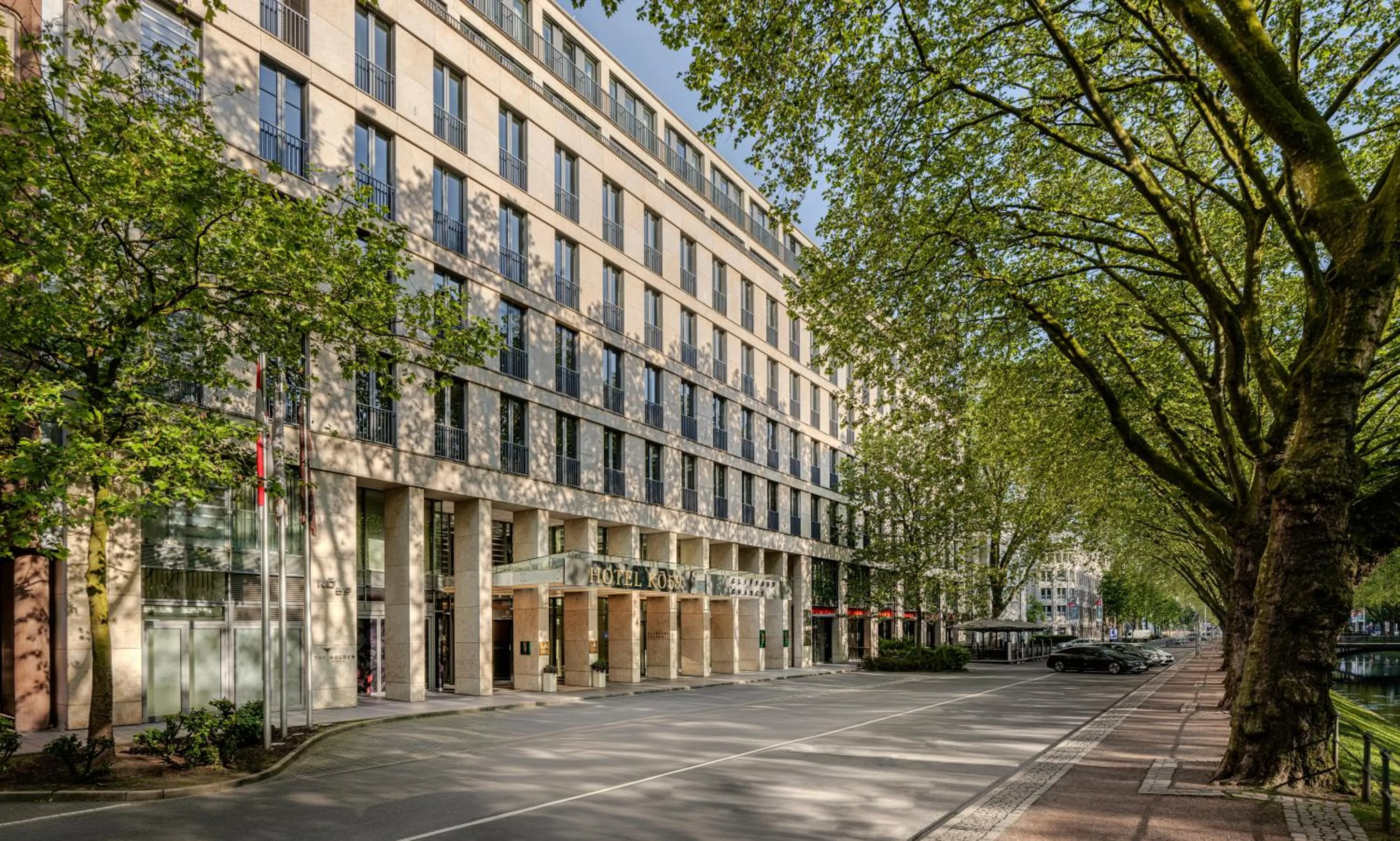 Facade/entrance in Hotel Kö59 Düsseldorf - Member of Hommage Luxury Hotels Collection