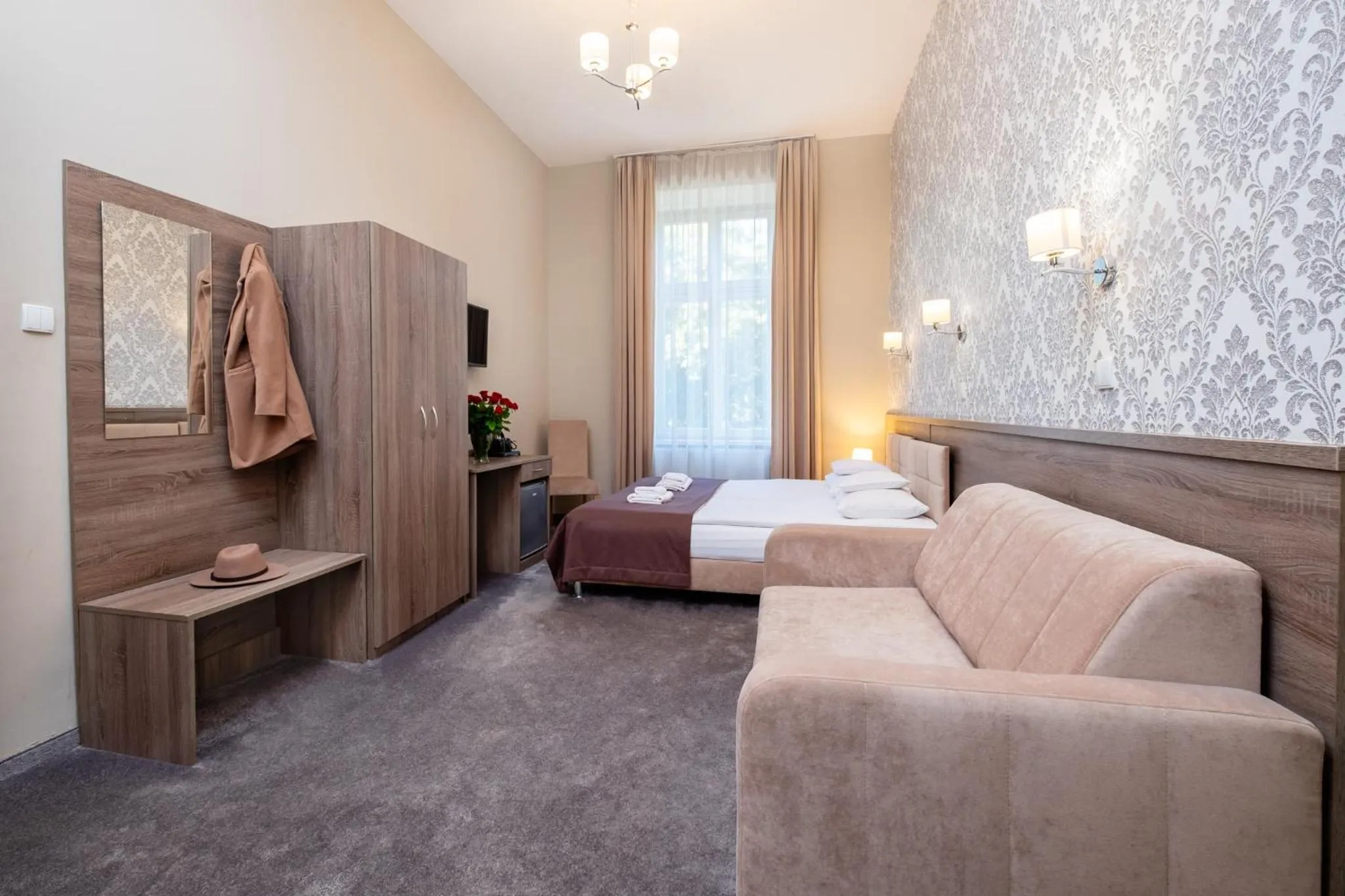 Bed in Hotel Maximum