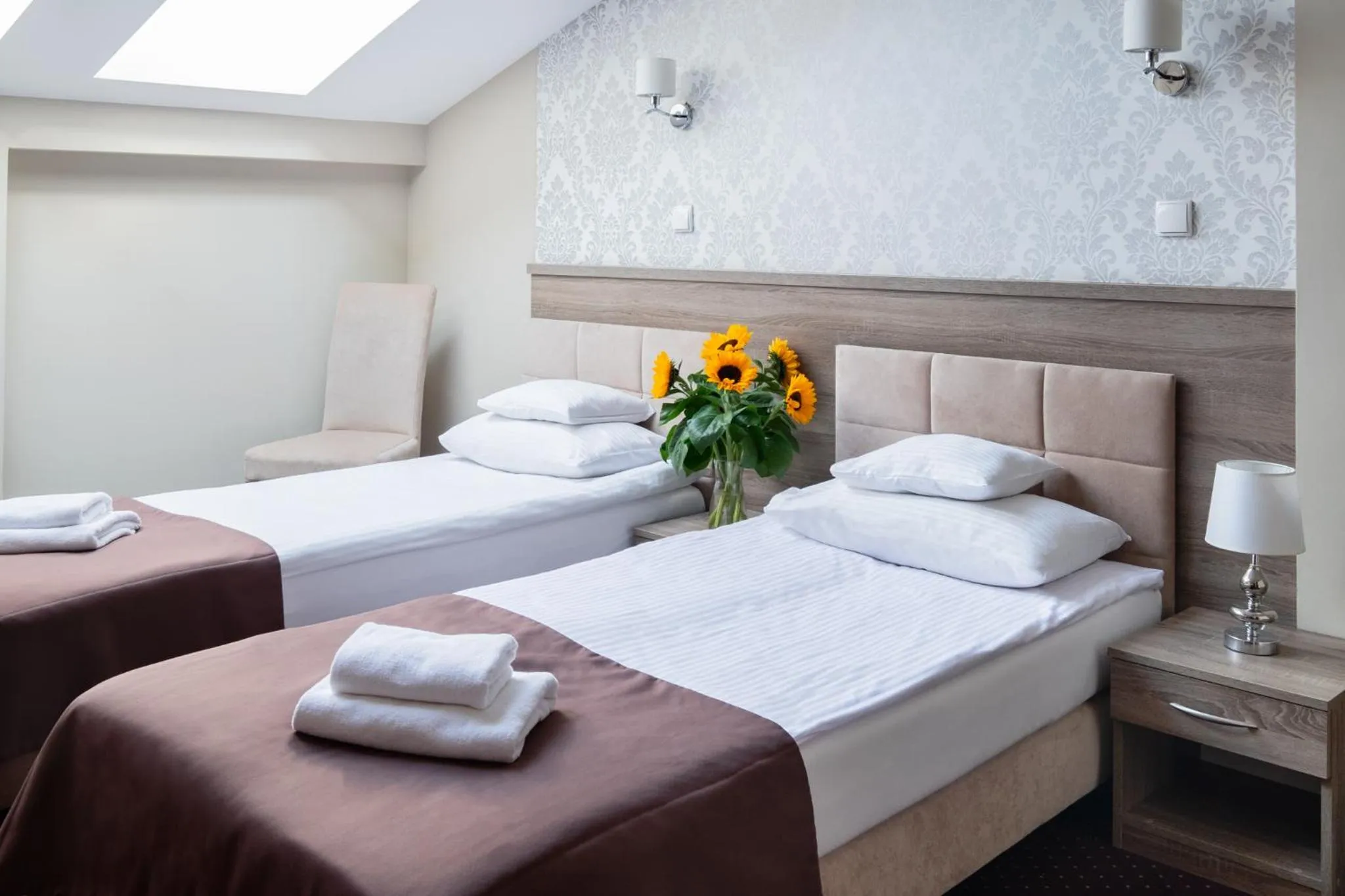 Bed in Hotel Maximum