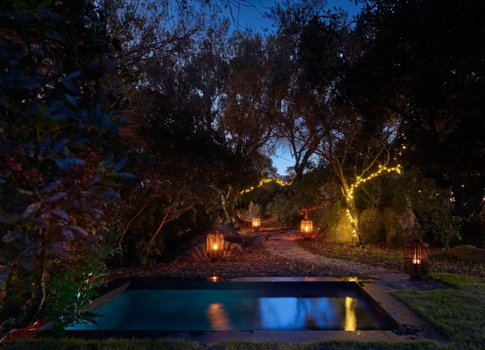 Swimming pool in Cascioni Eco Retreat