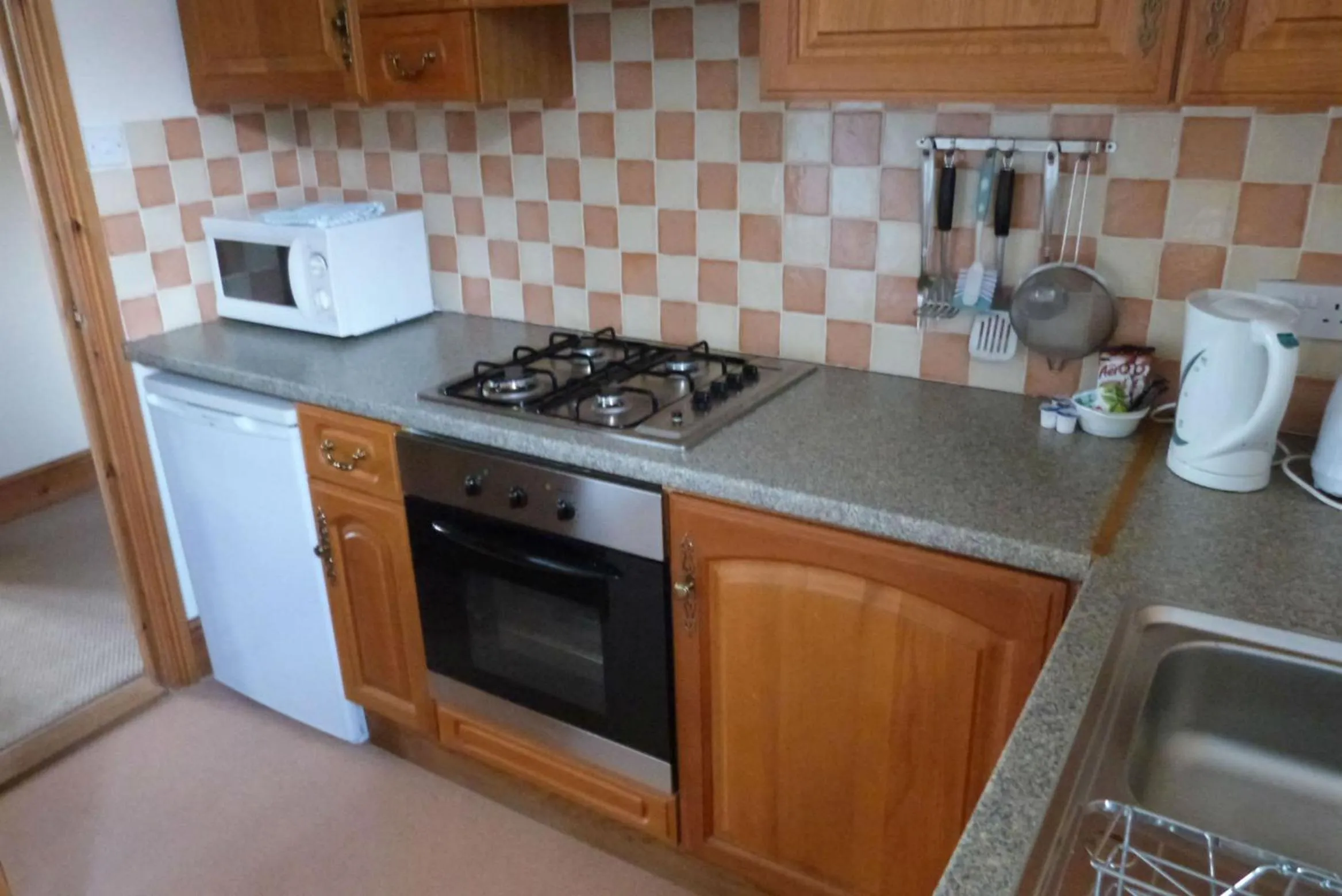 Kitchen or kitchenette in Hurst Dene Aparthotel