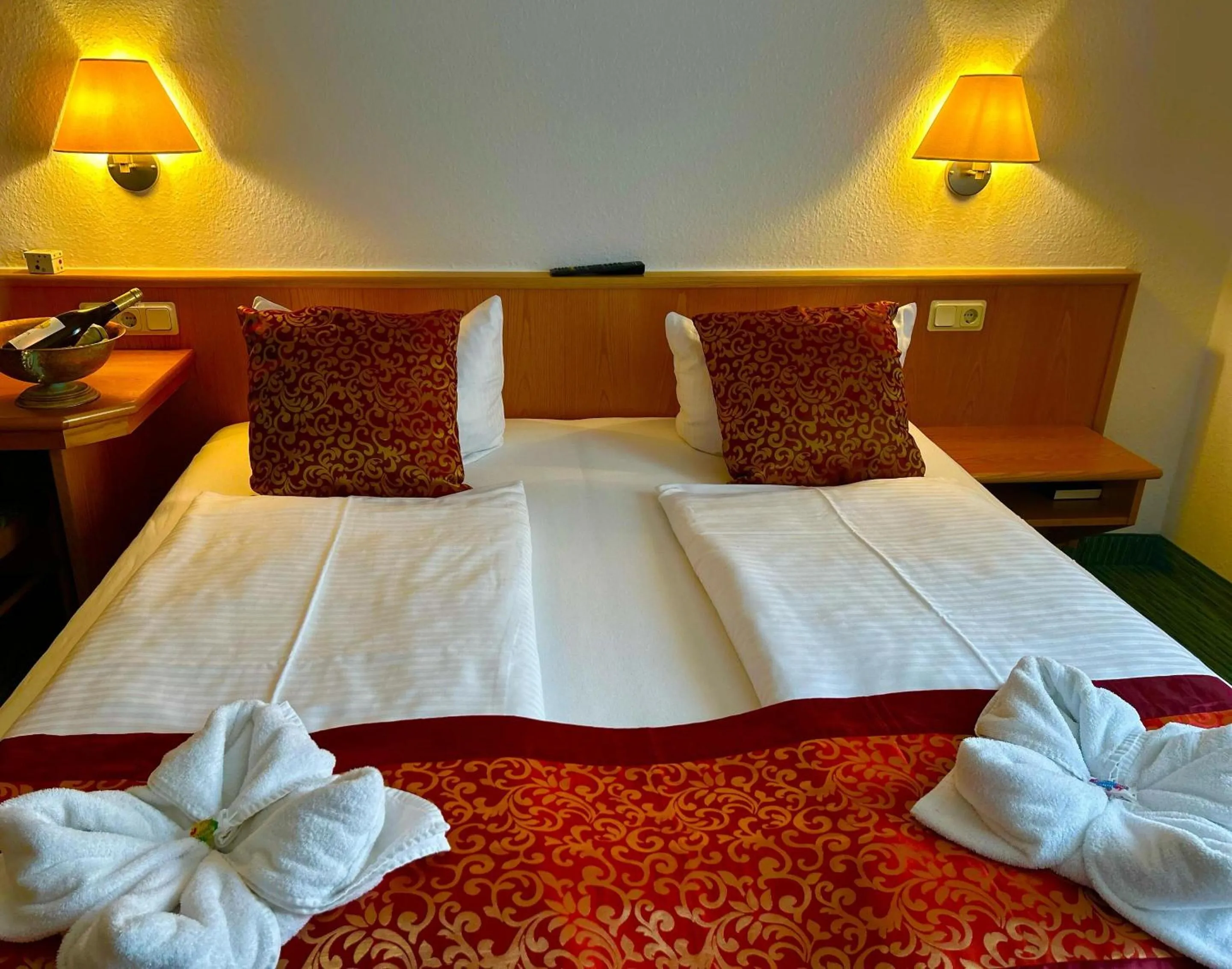Bedroom, Bed in Hotel Domschatz