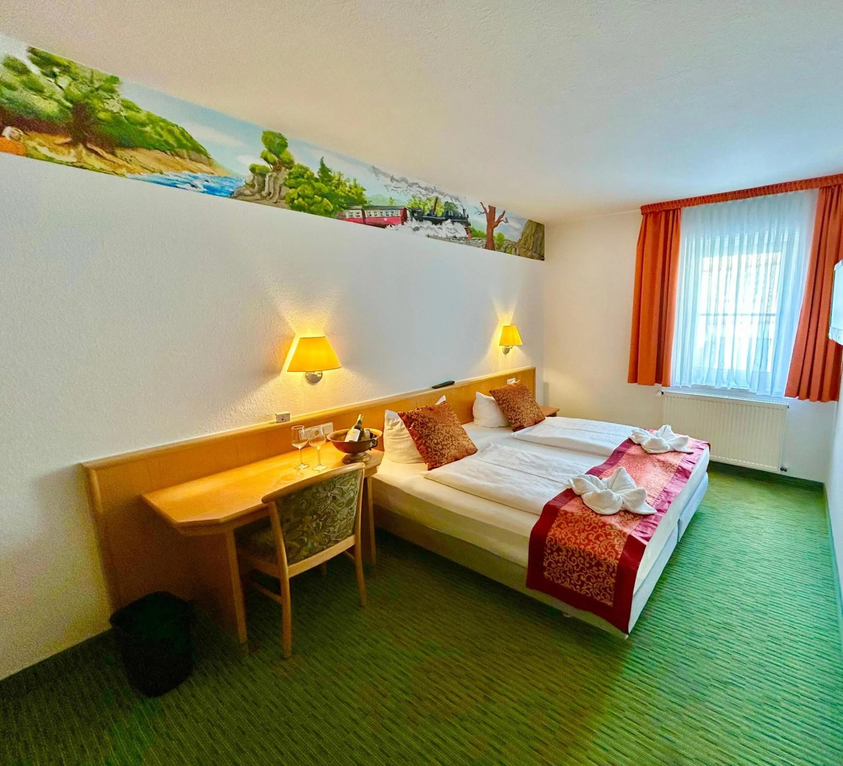 Bedroom, Bed in Hotel Domschatz