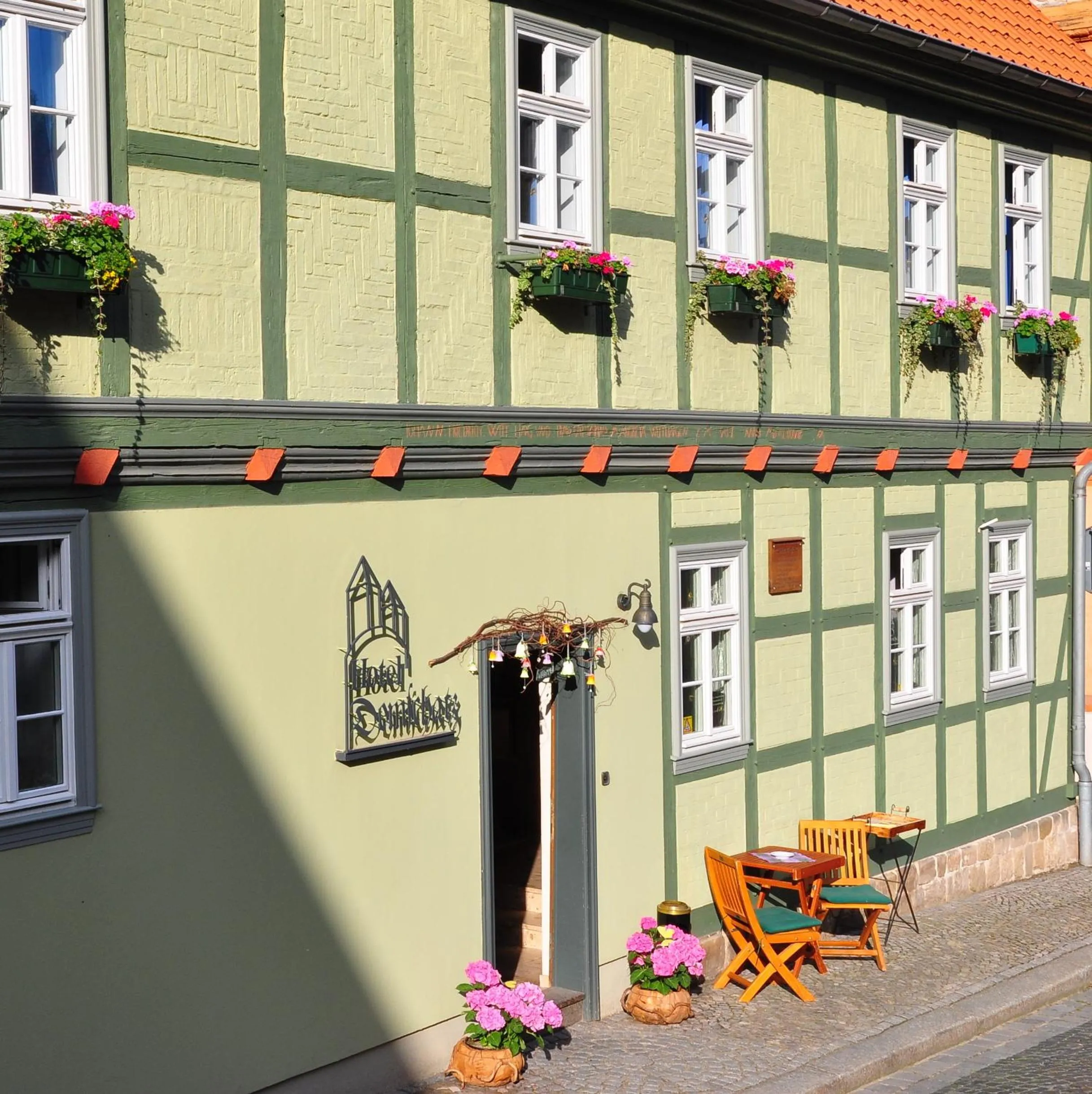 Small Single Room in Hotel Domschatz