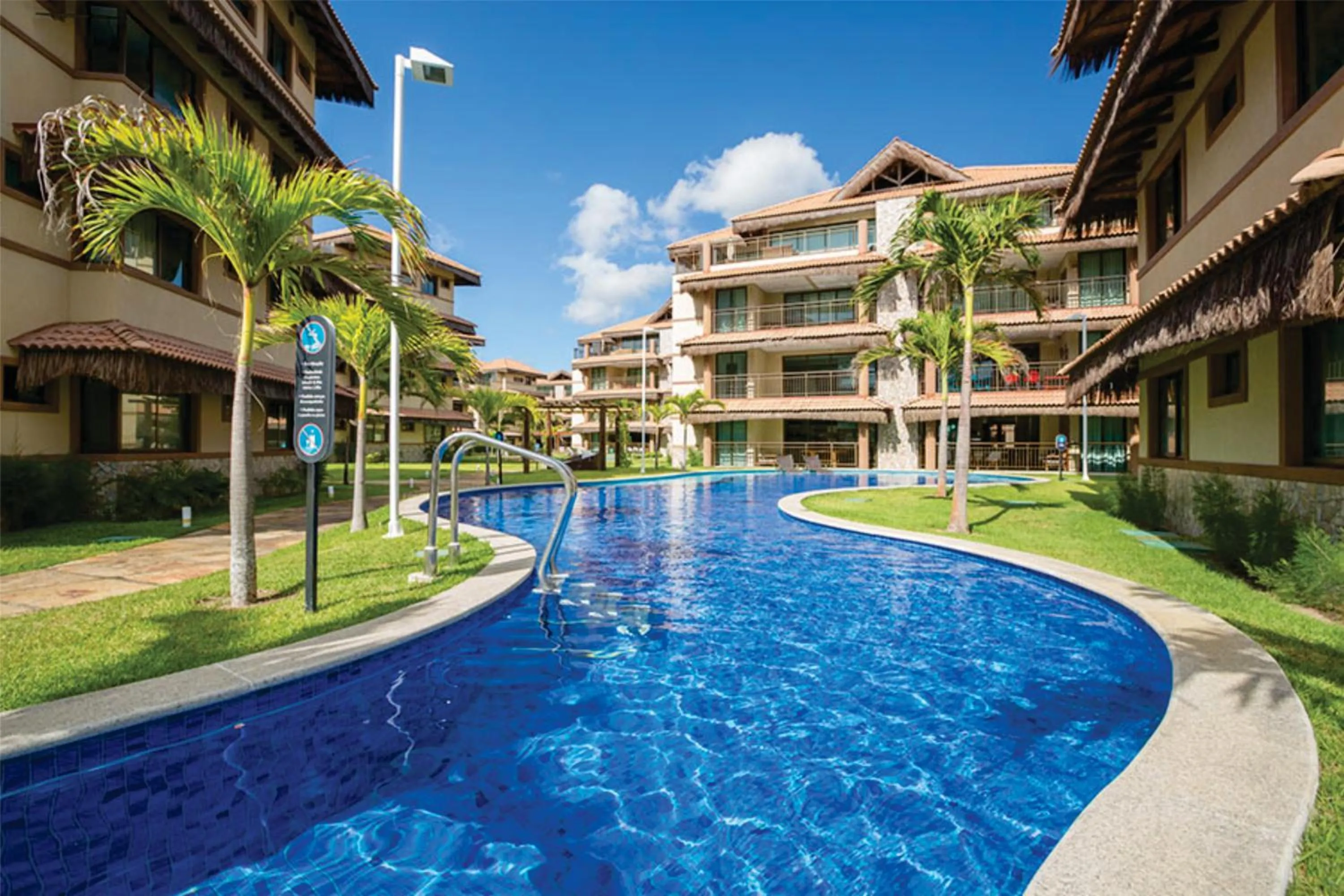 Pool view in Manhattan Beach Riviera