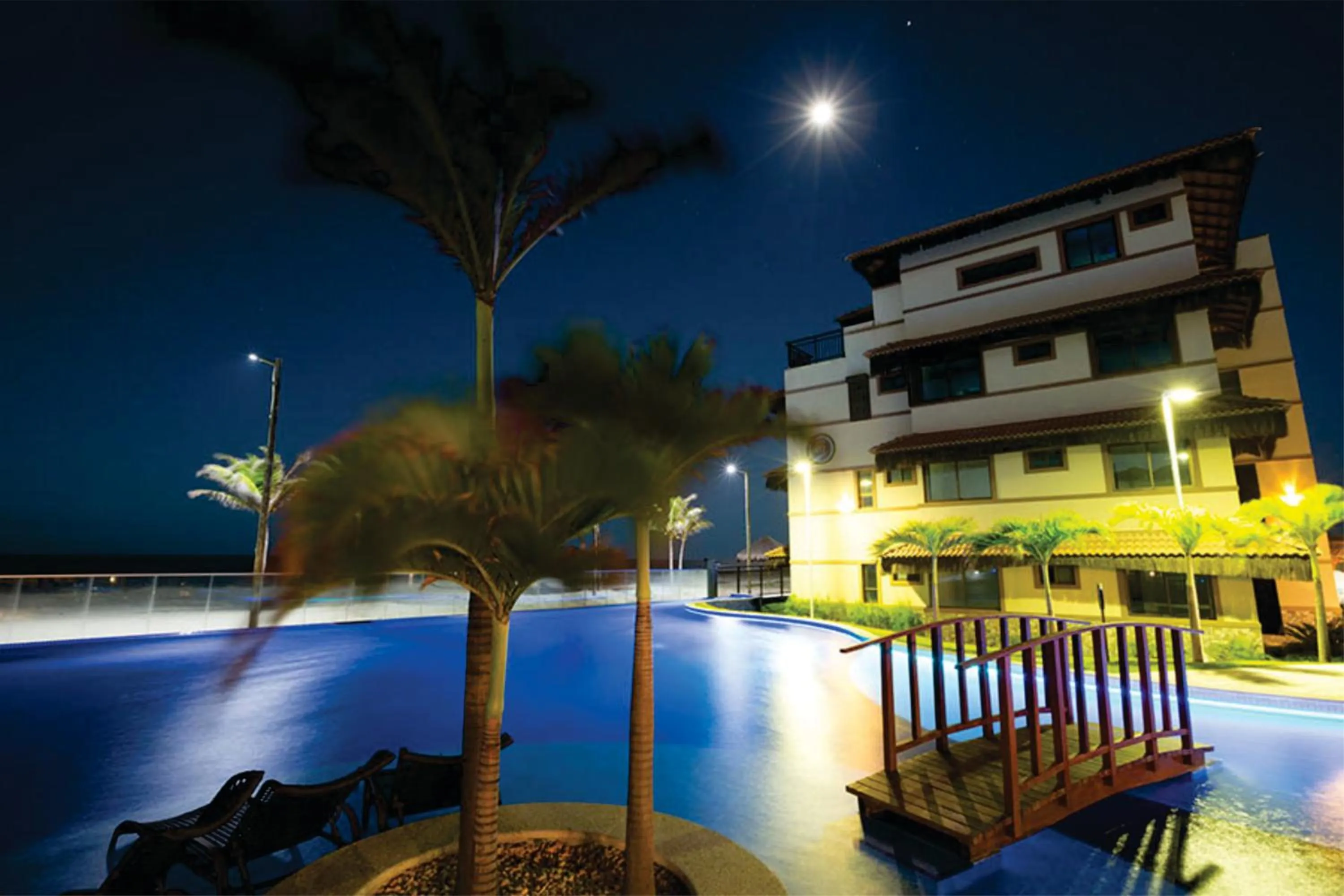 Property building in Manhattan Beach Riviera