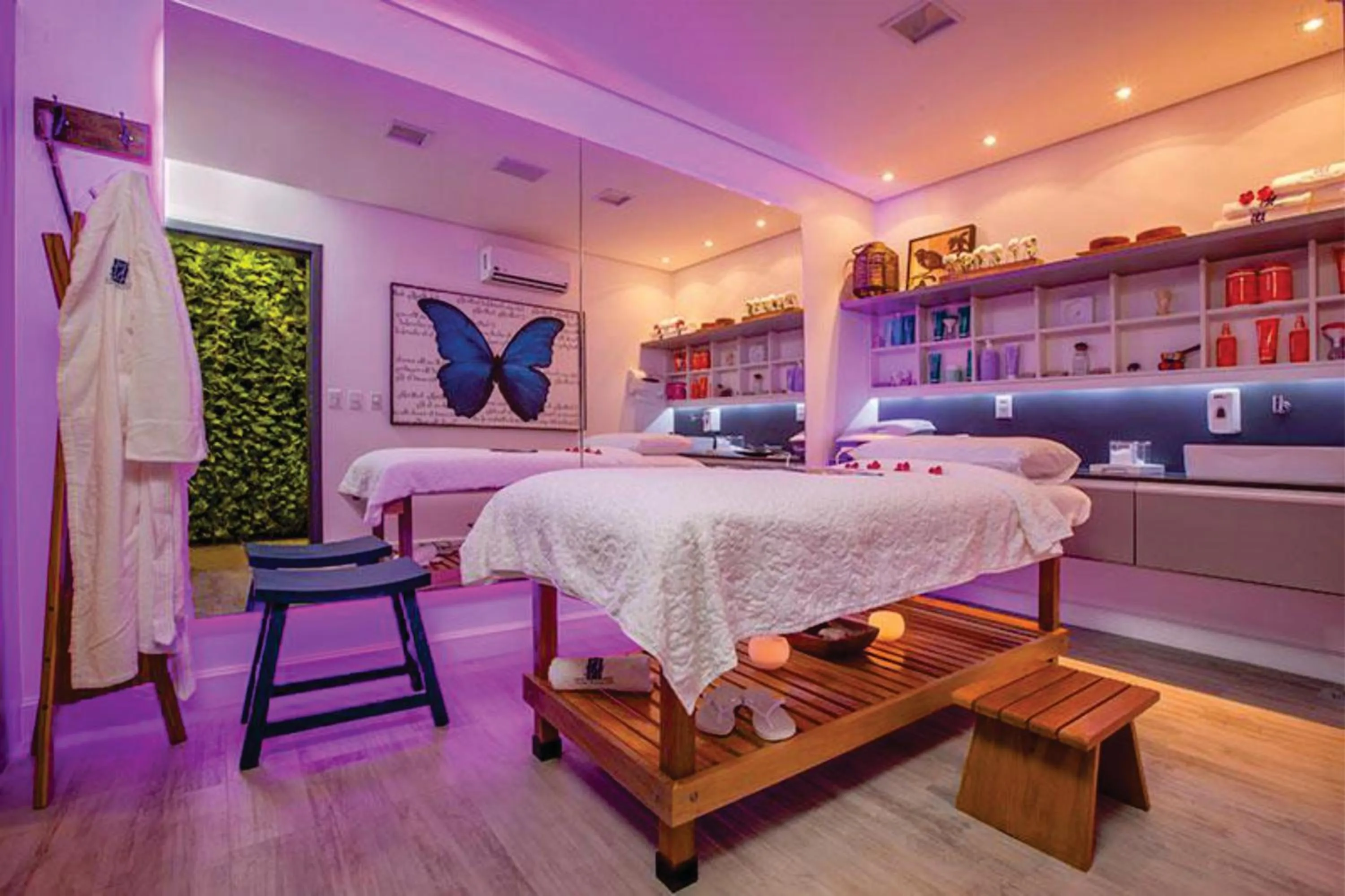 Massage in Manhattan Beach Riviera