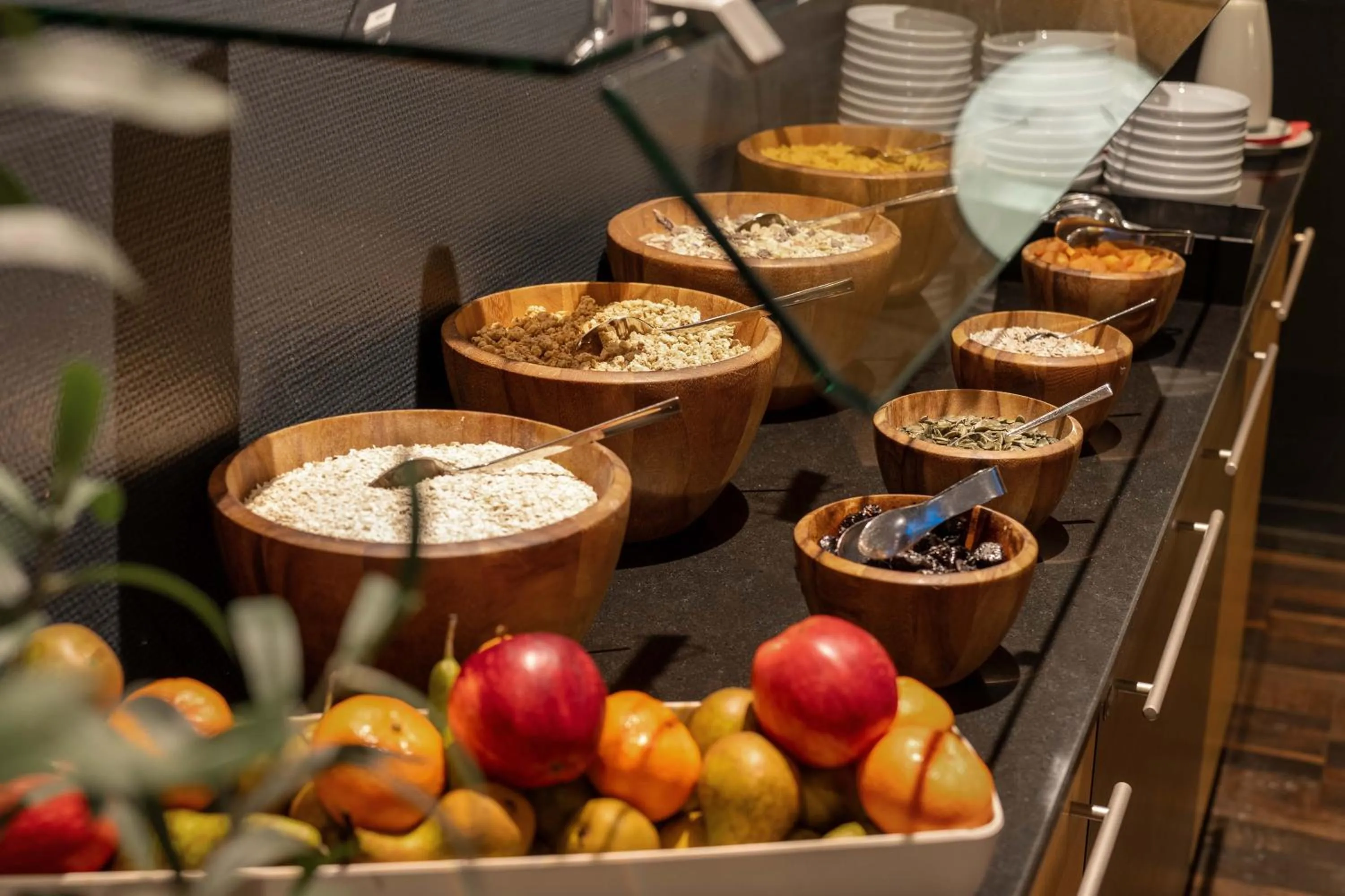 Food and drinks in Ramada by Wyndham Essen