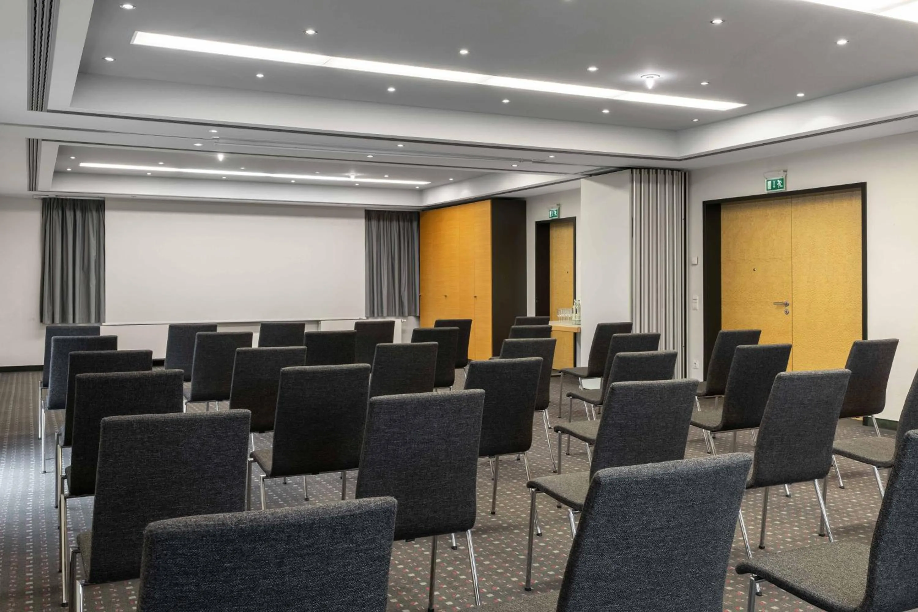 Meeting/conference room in Ramada by Wyndham Essen