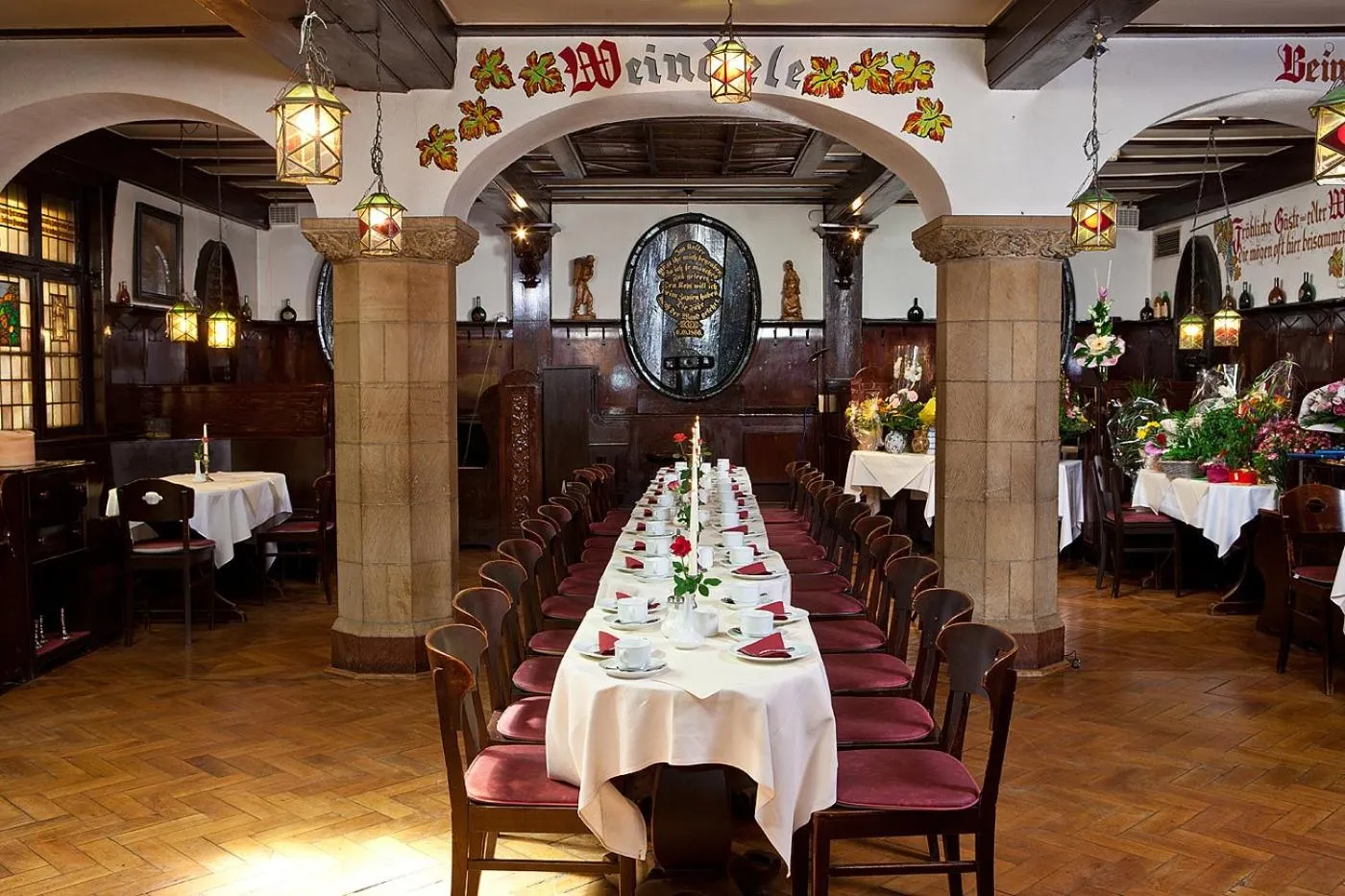 Restaurant/places to eat in Hotel Altdeutsche Weinstuben