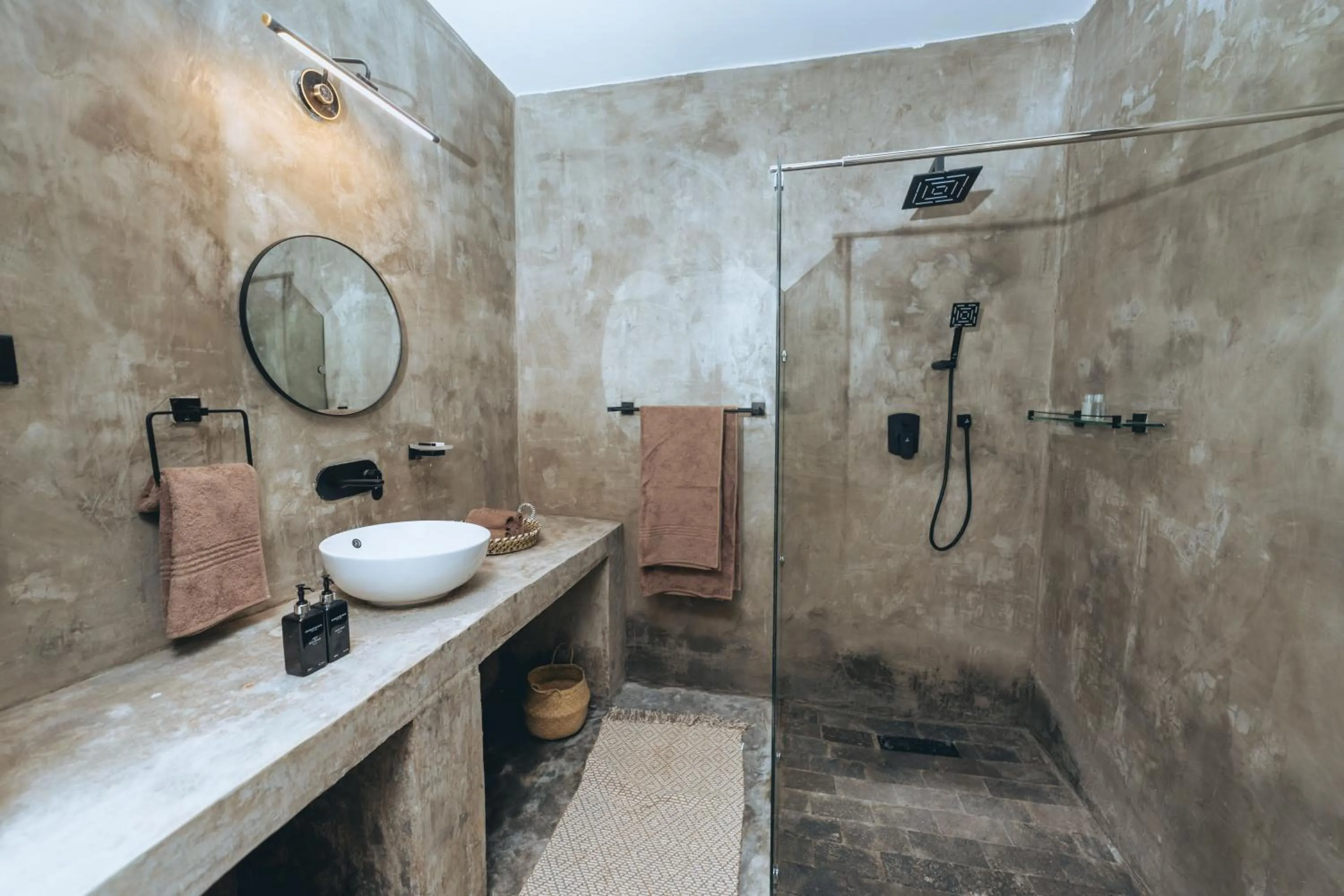 Amarembo by Touch Down