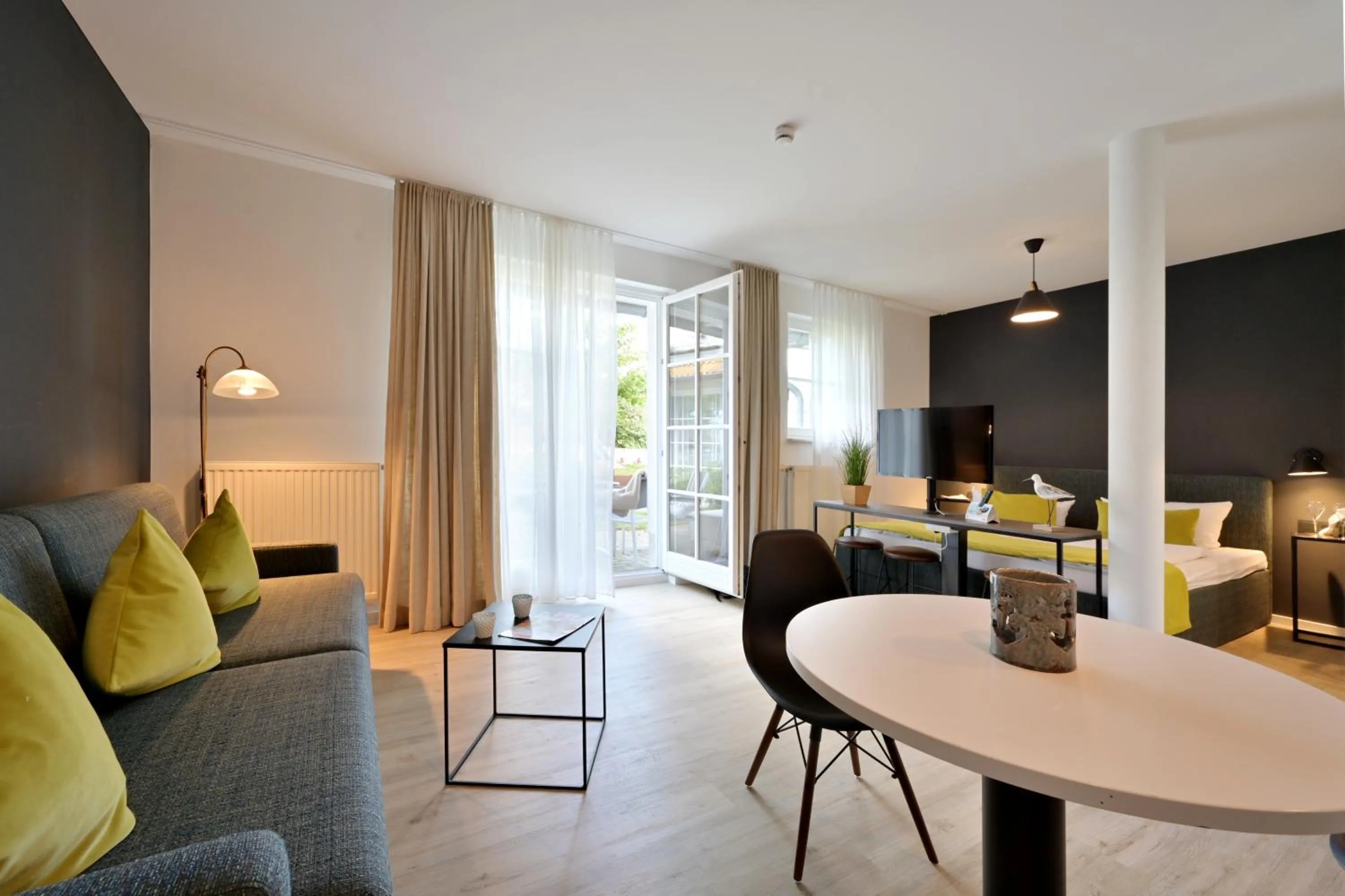 TV and multimedia in Hotel- & Ferienanlage Kapitäns-Häuser Breege