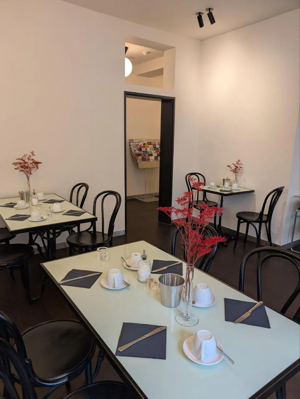 Breakfast in Aussen Alster Hotel