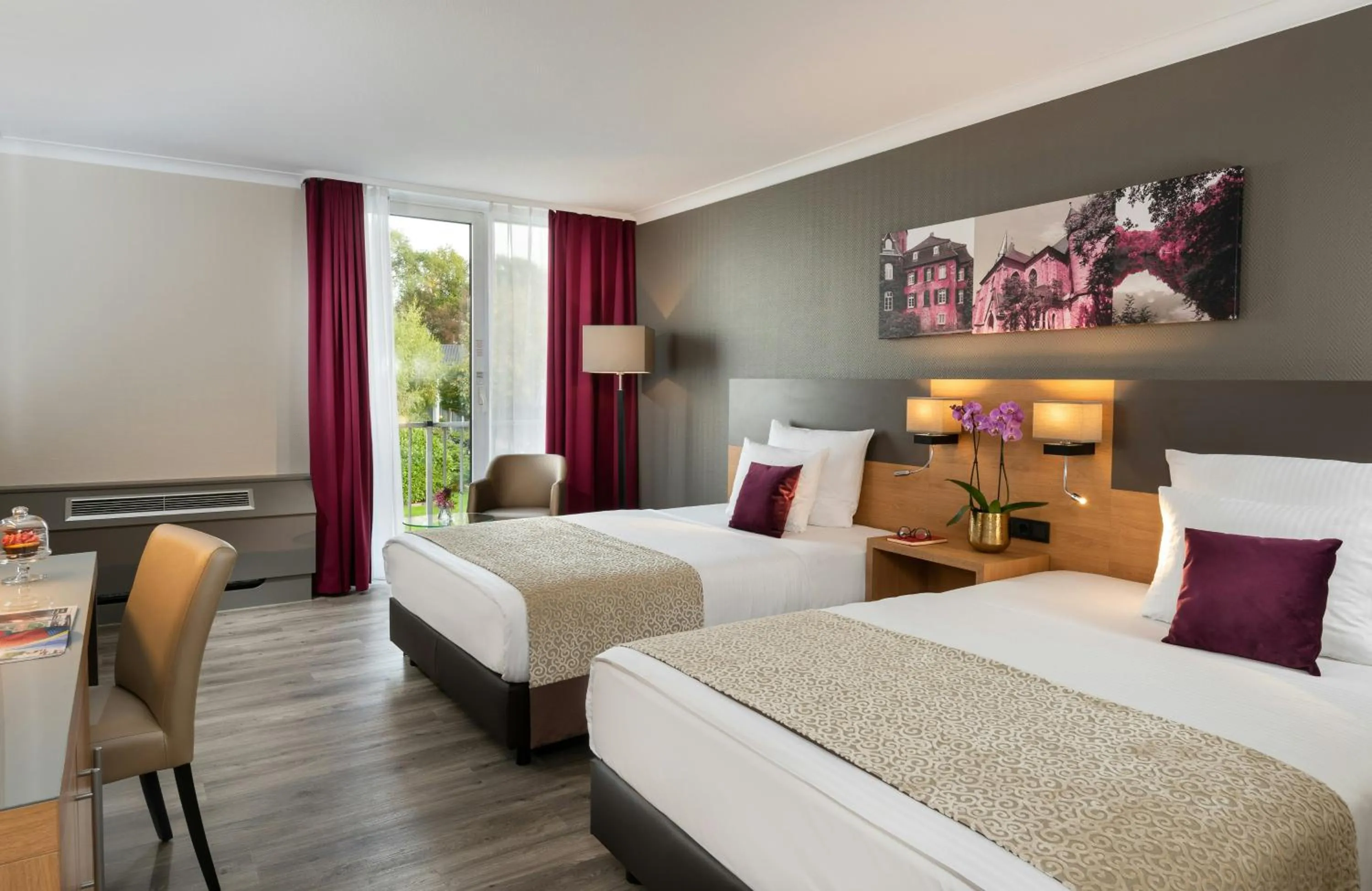 Bedroom, Bed in Leonardo Hotel Düsseldorf Airport Ratingen