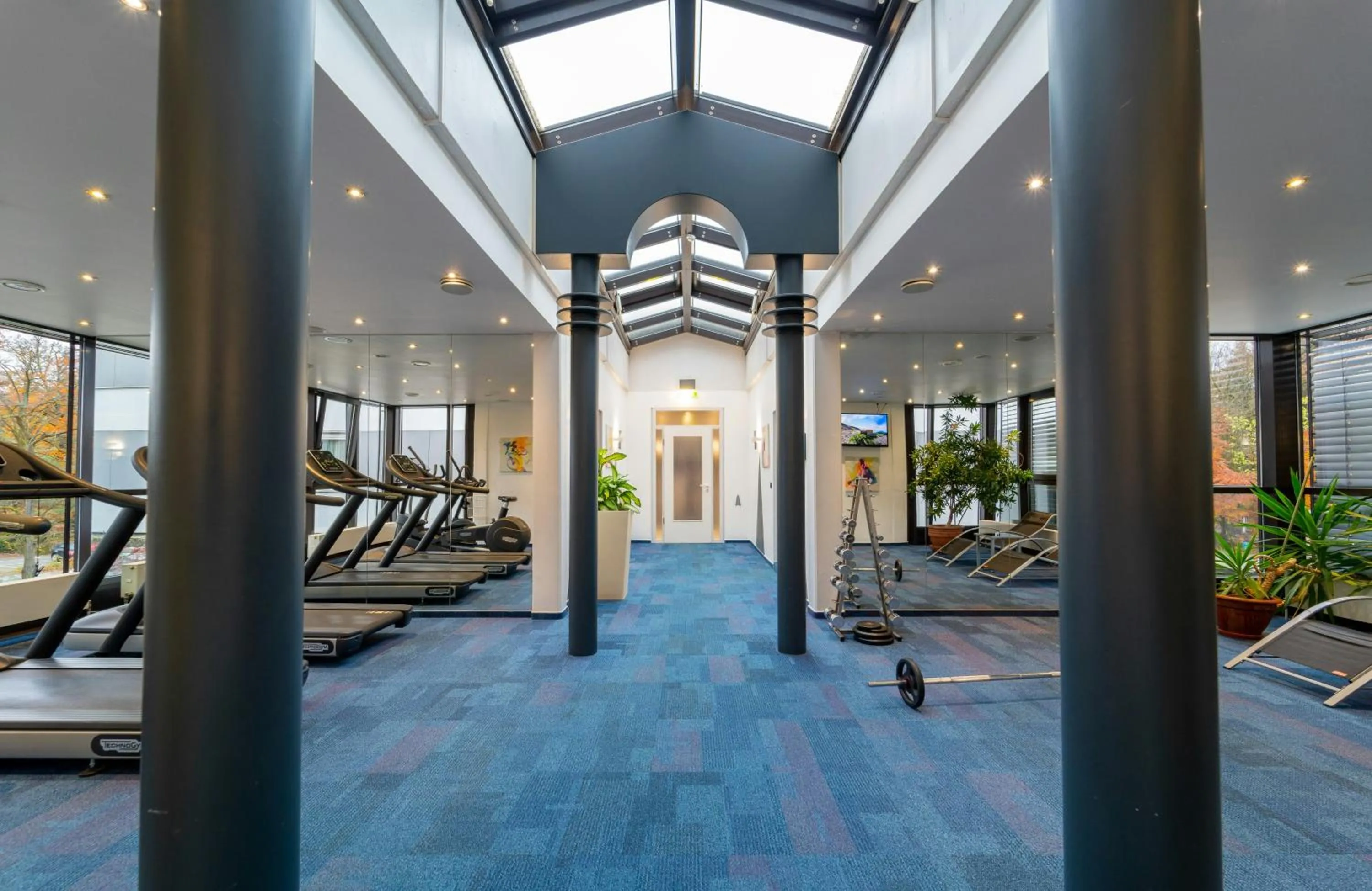 Fitness centre/facilities in Leonardo Hotel Frankfurt City South