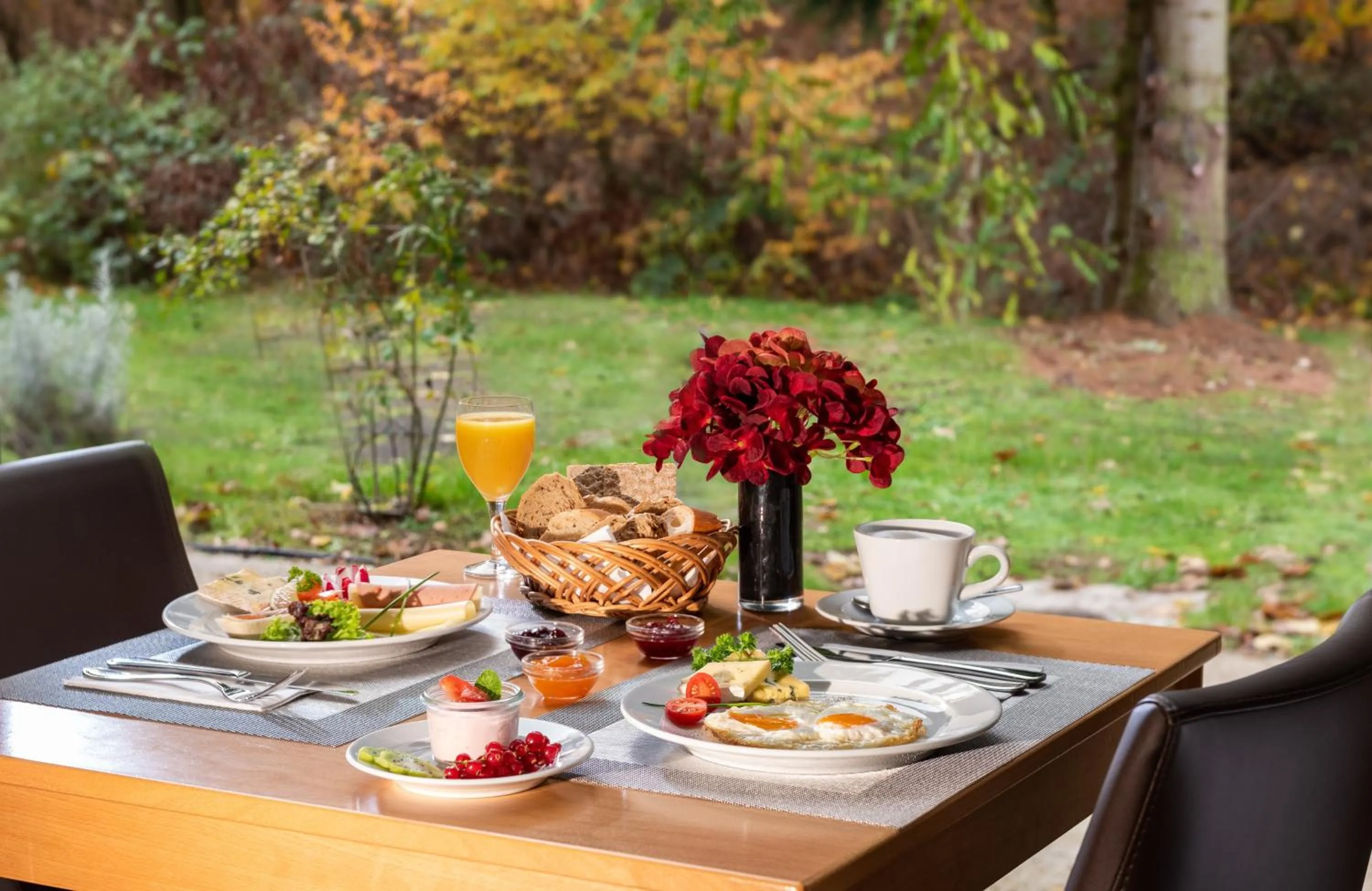 Breakfast in Leonardo Hotel Frankfurt City South