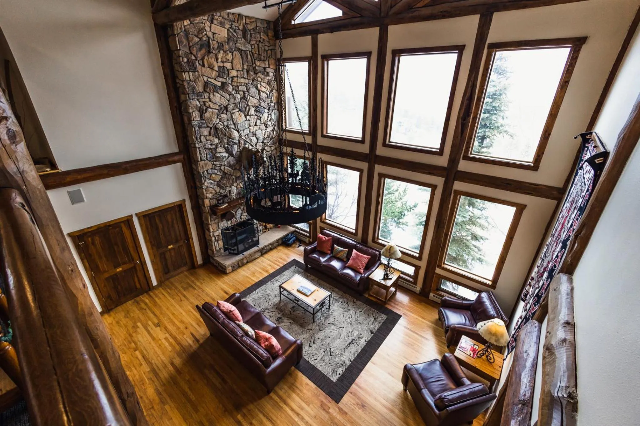 Lobby or reception in Taharaa Mountain Lodge