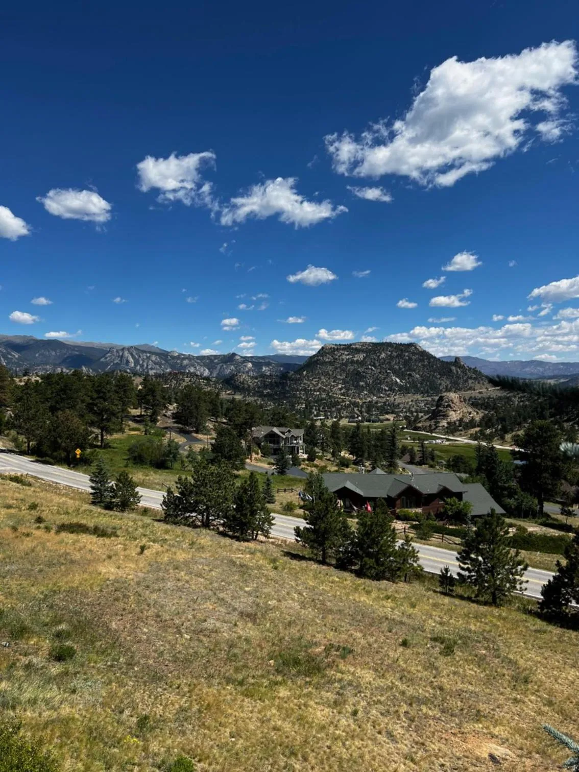 Natural landscape in Taharaa Mountain Lodge