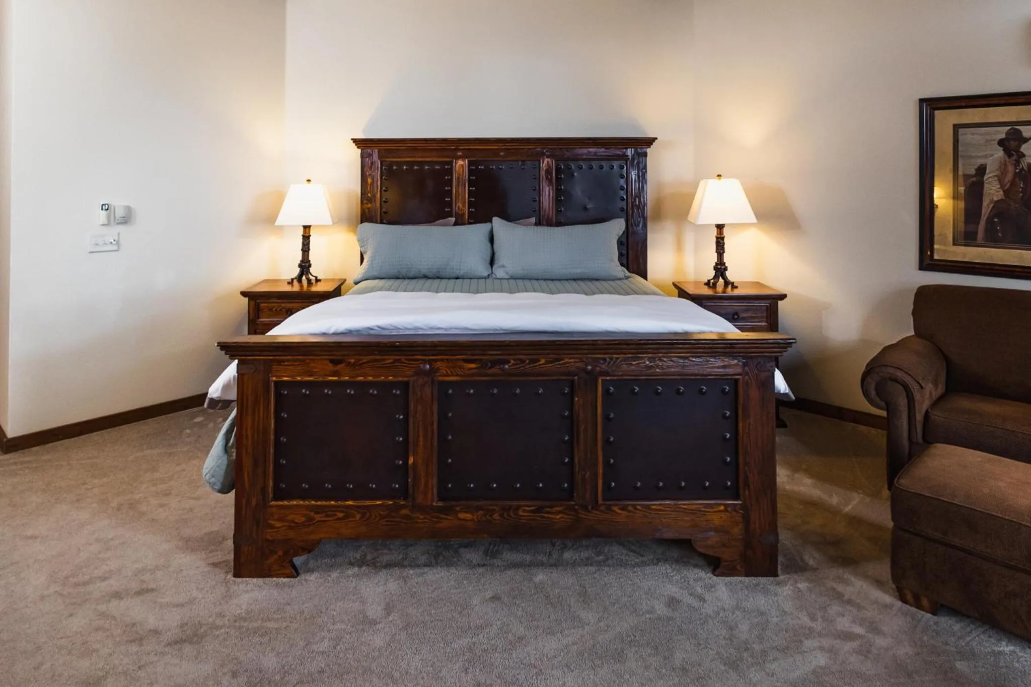 Bed in Taharaa Mountain Lodge