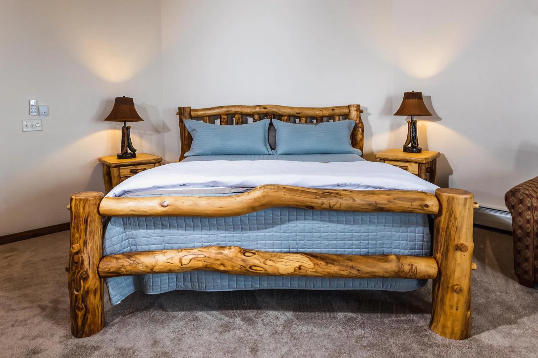 Bed in Taharaa Mountain Lodge