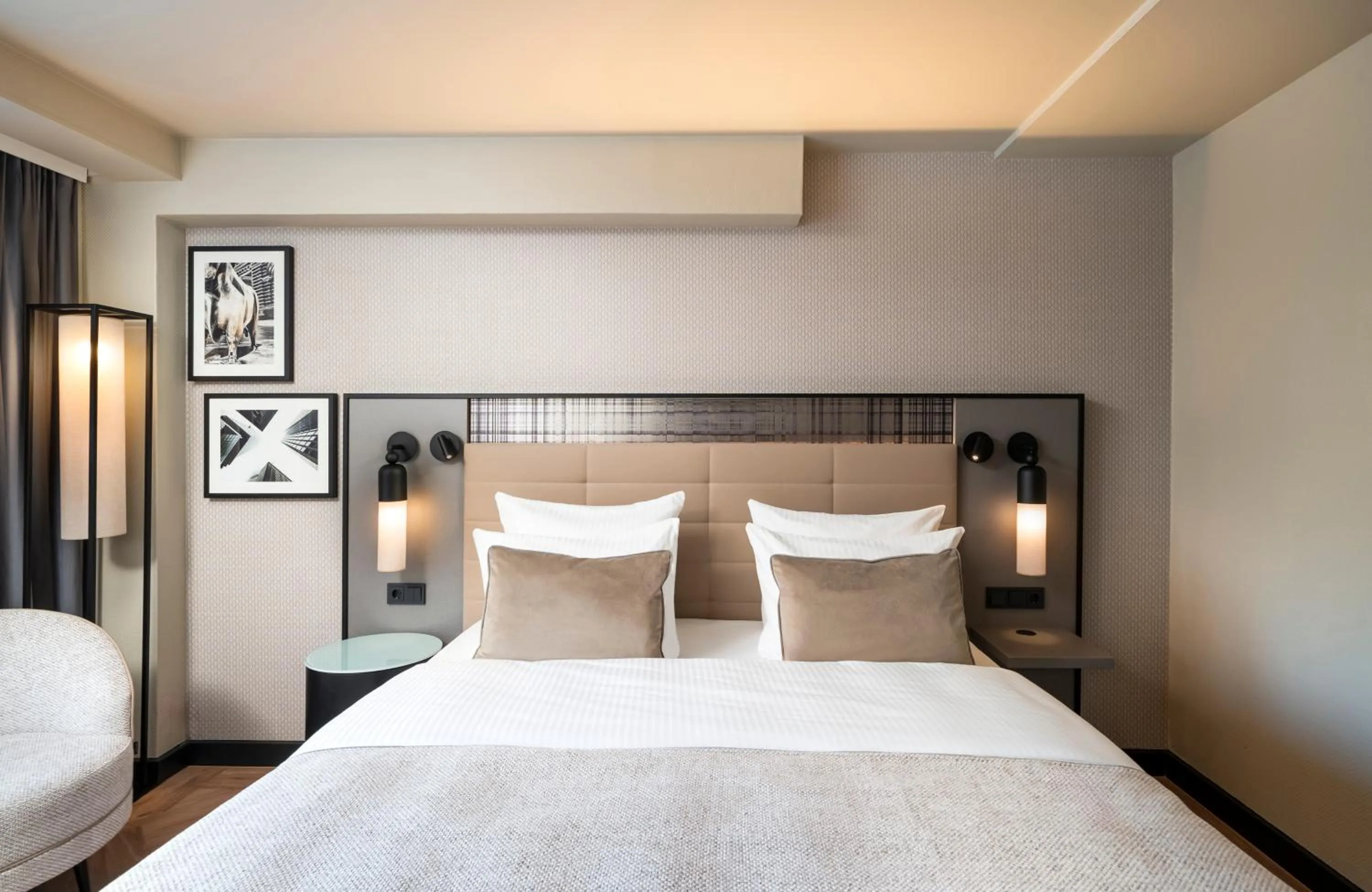 Bed in Leonardo Royal Hotel Frankfurt