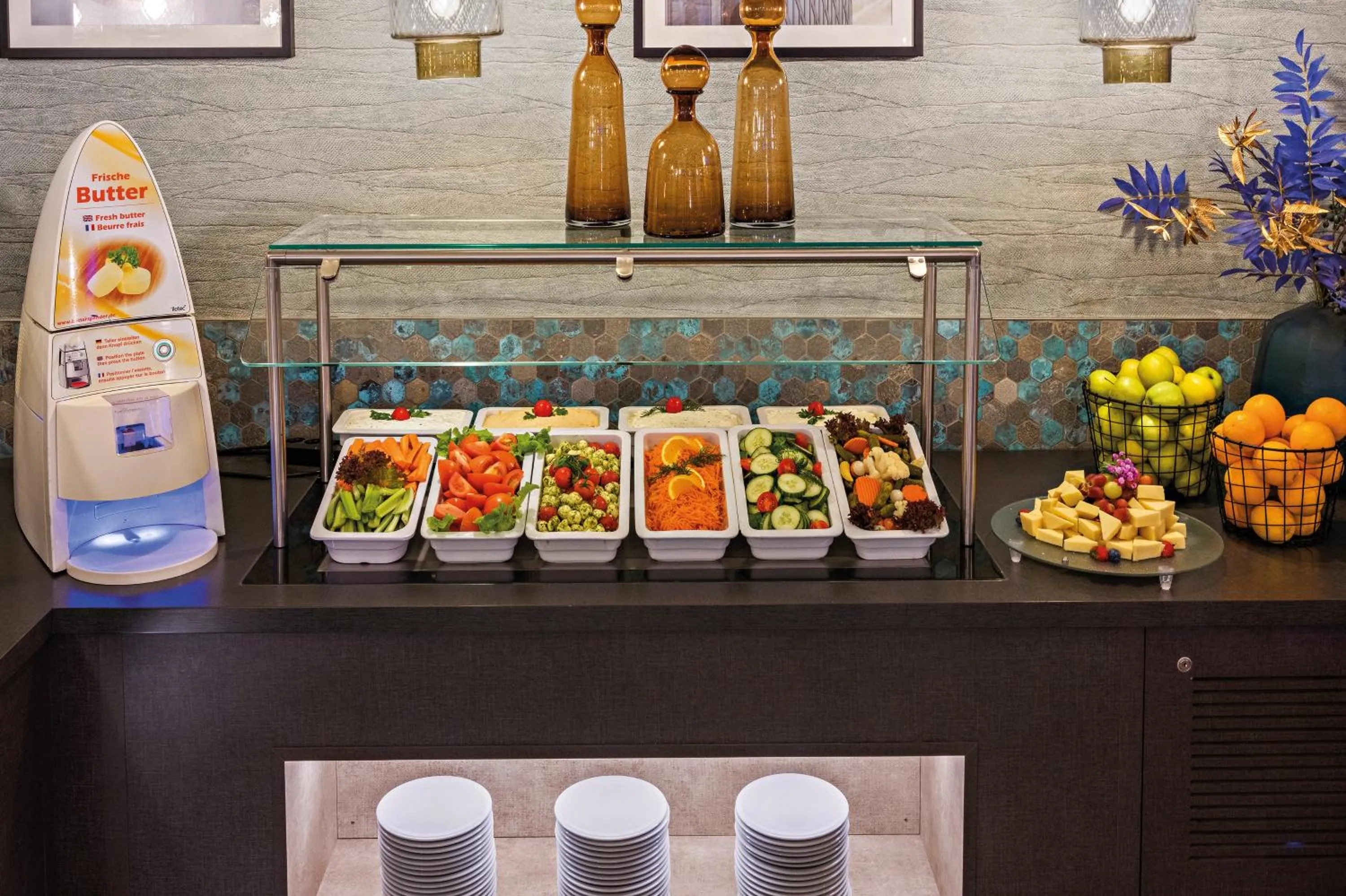 Breakfast in Leonardo Royal Hotel Frankfurt