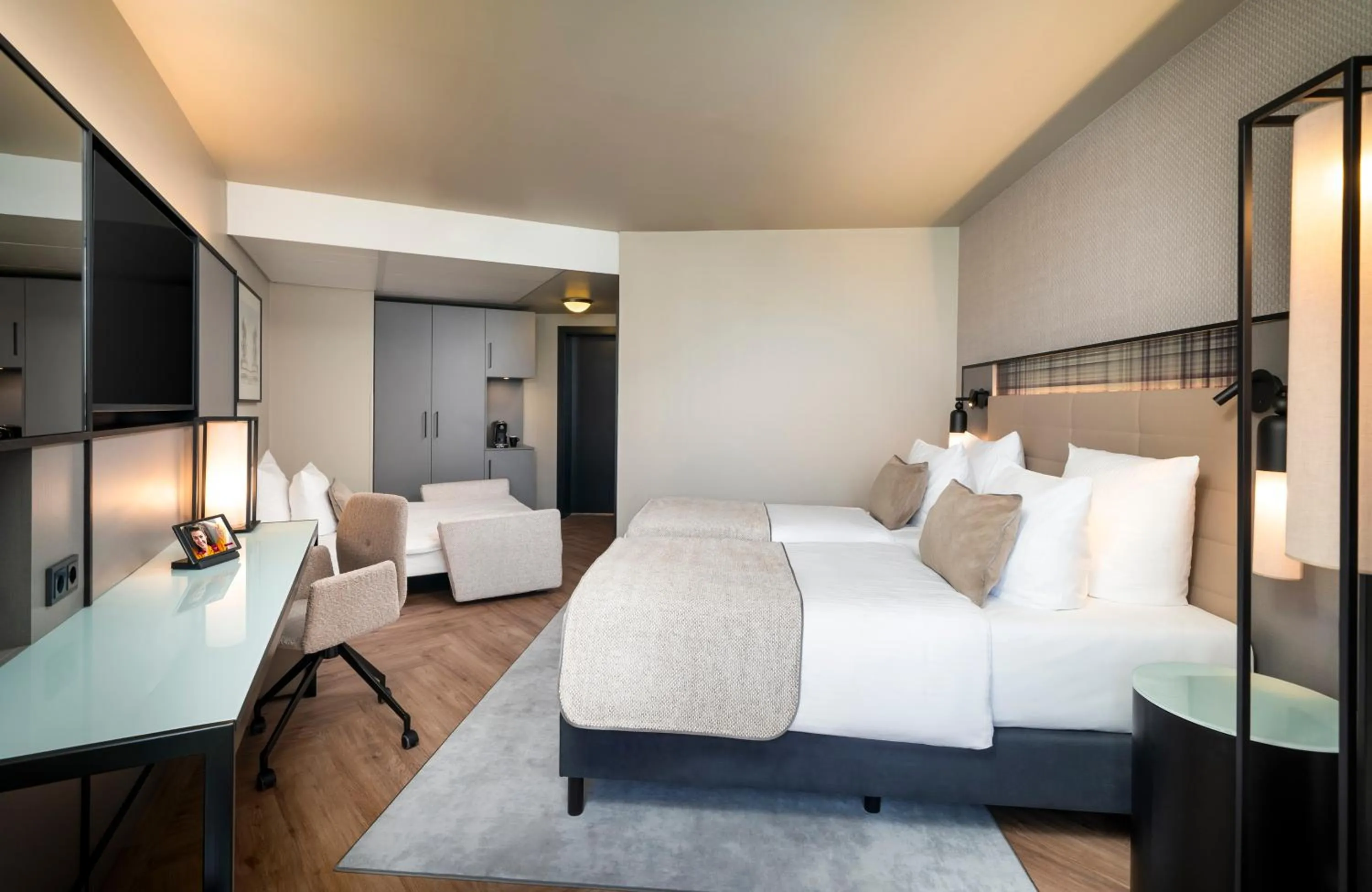 Bed in Leonardo Royal Hotel Frankfurt