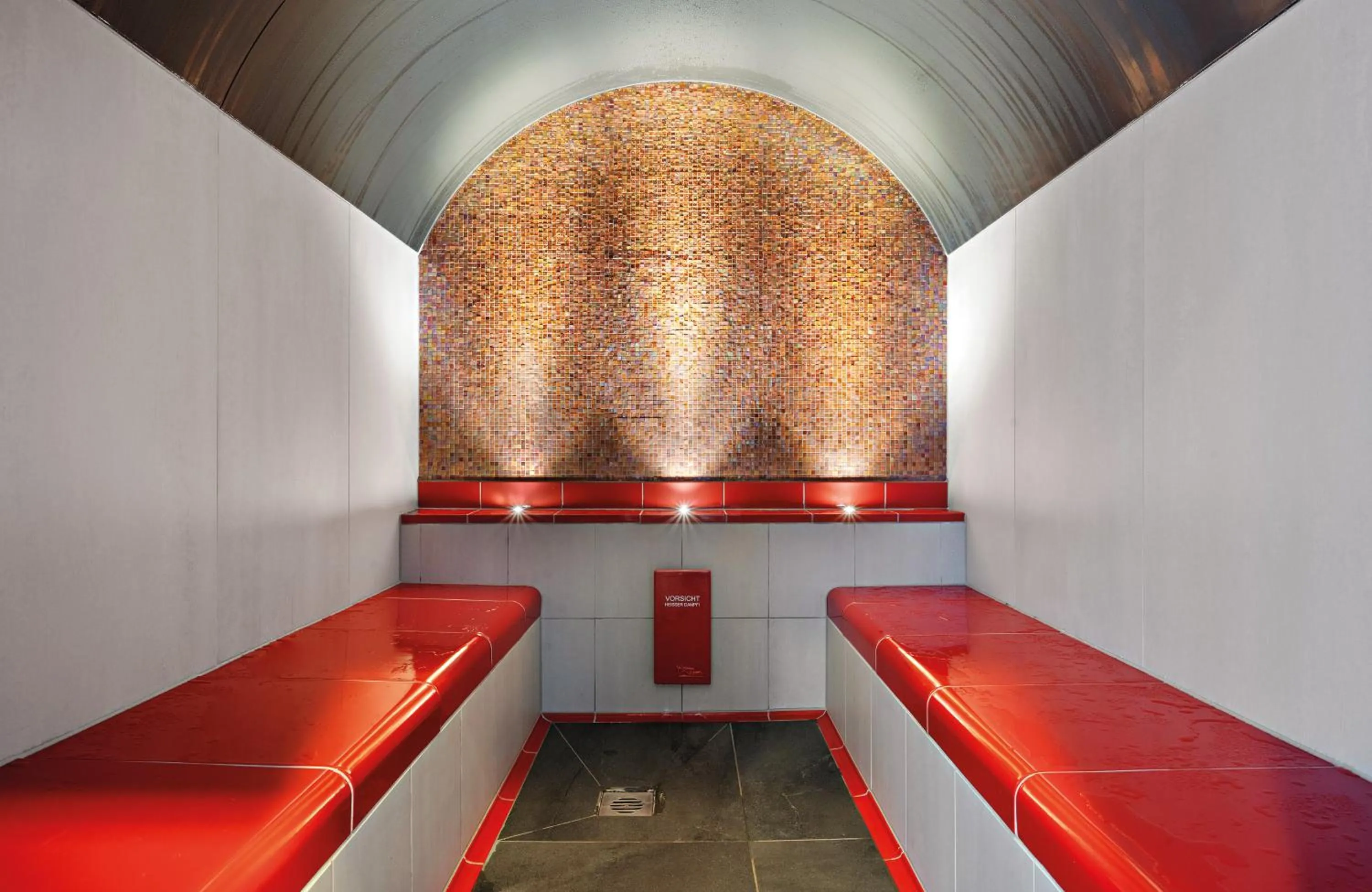 Restaurant/places to eat in Leonardo Royal Hotel Frankfurt