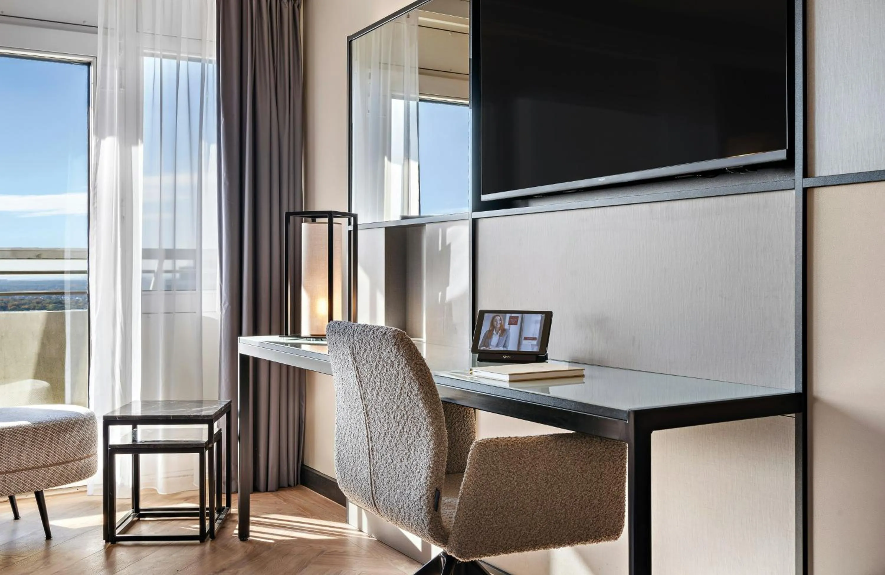 Photo of the whole room in Leonardo Royal Hotel Frankfurt