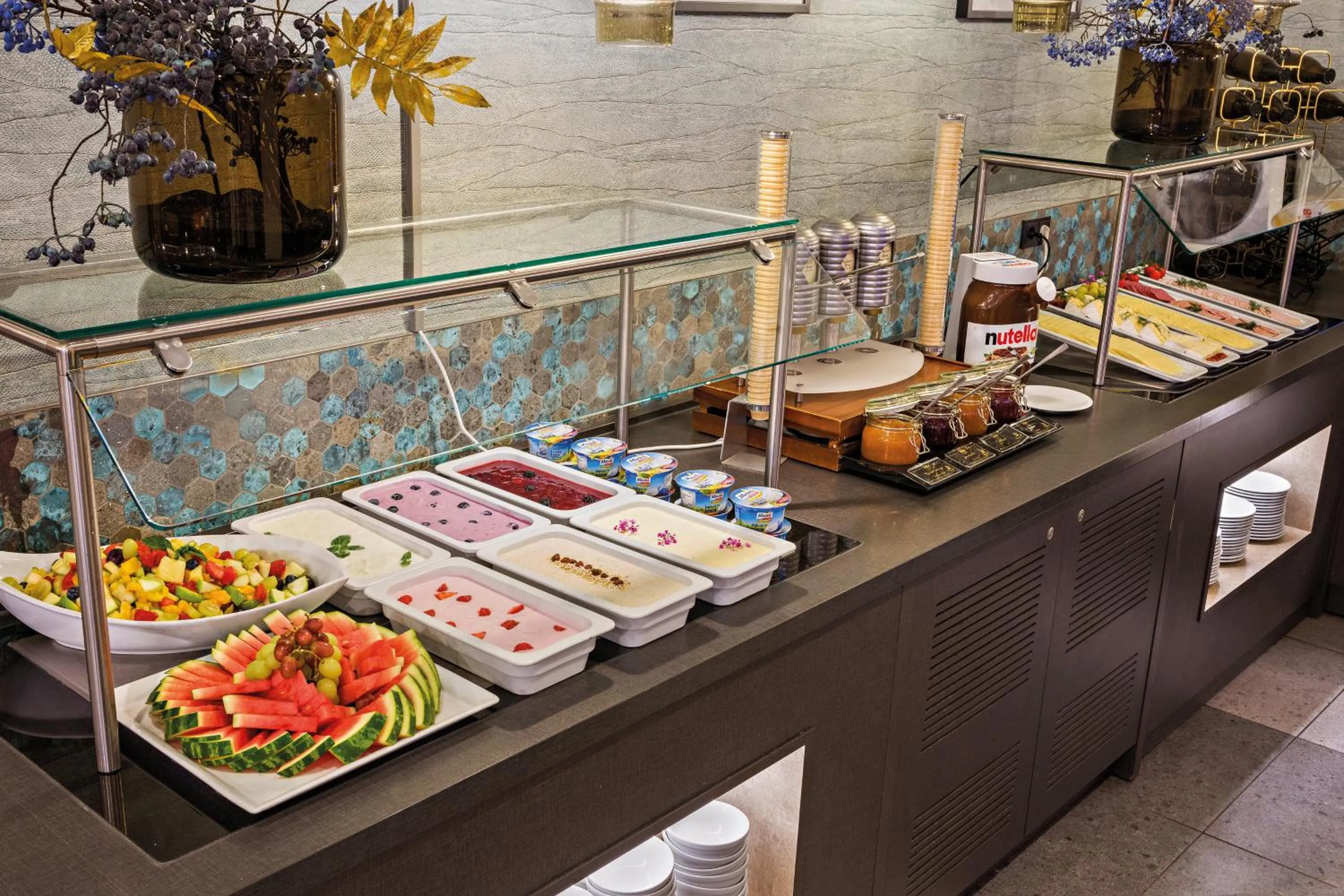 Breakfast in Leonardo Royal Hotel Frankfurt