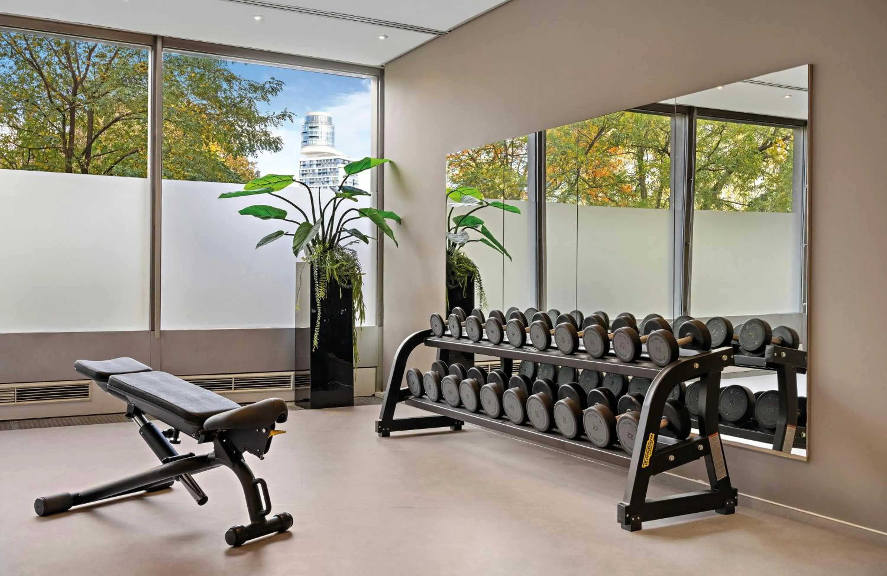 Fitness centre/facilities in Leonardo Royal Hotel Frankfurt