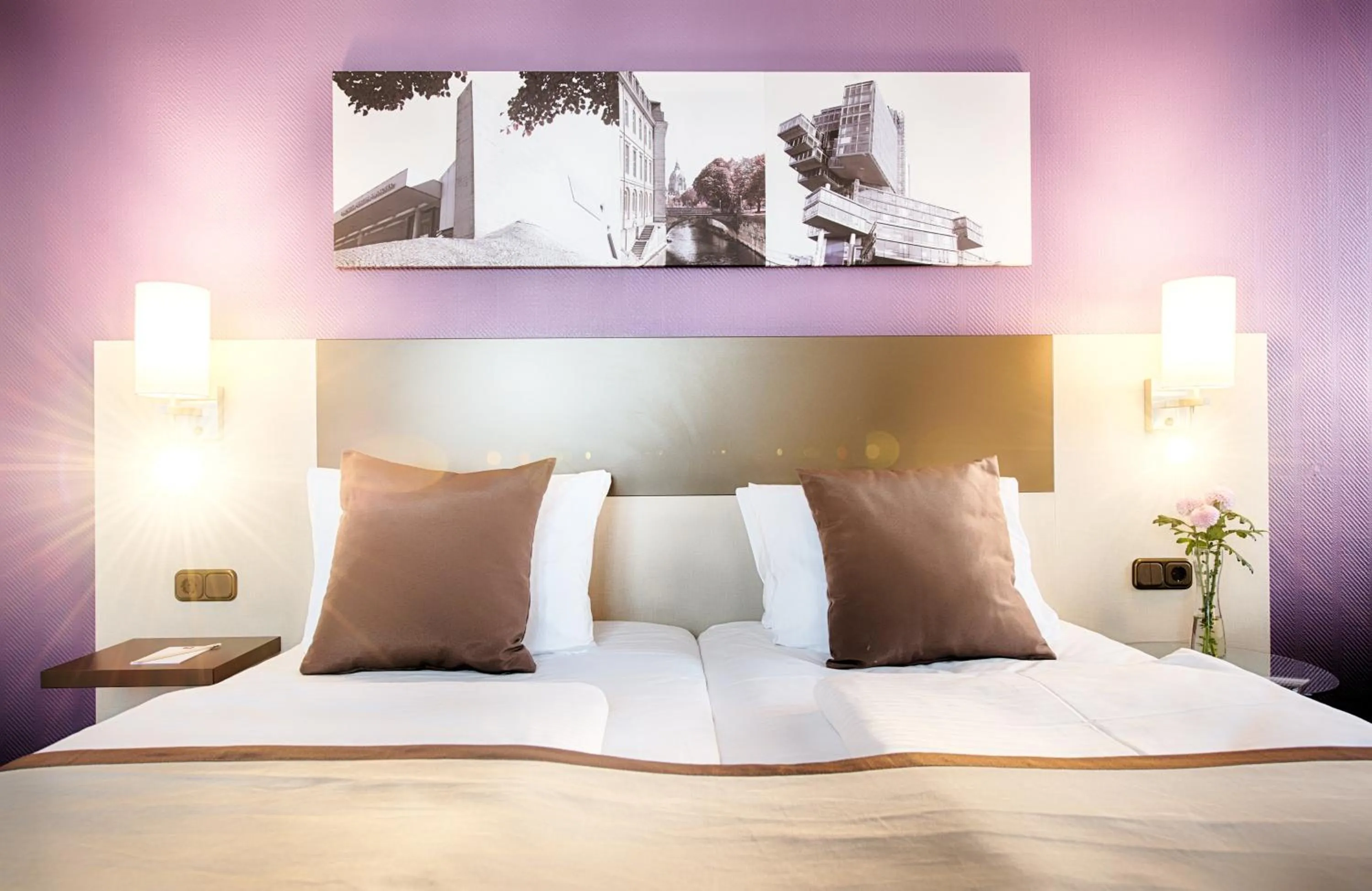 Bedroom, Bed in Leonardo Hotel Hannover Airport