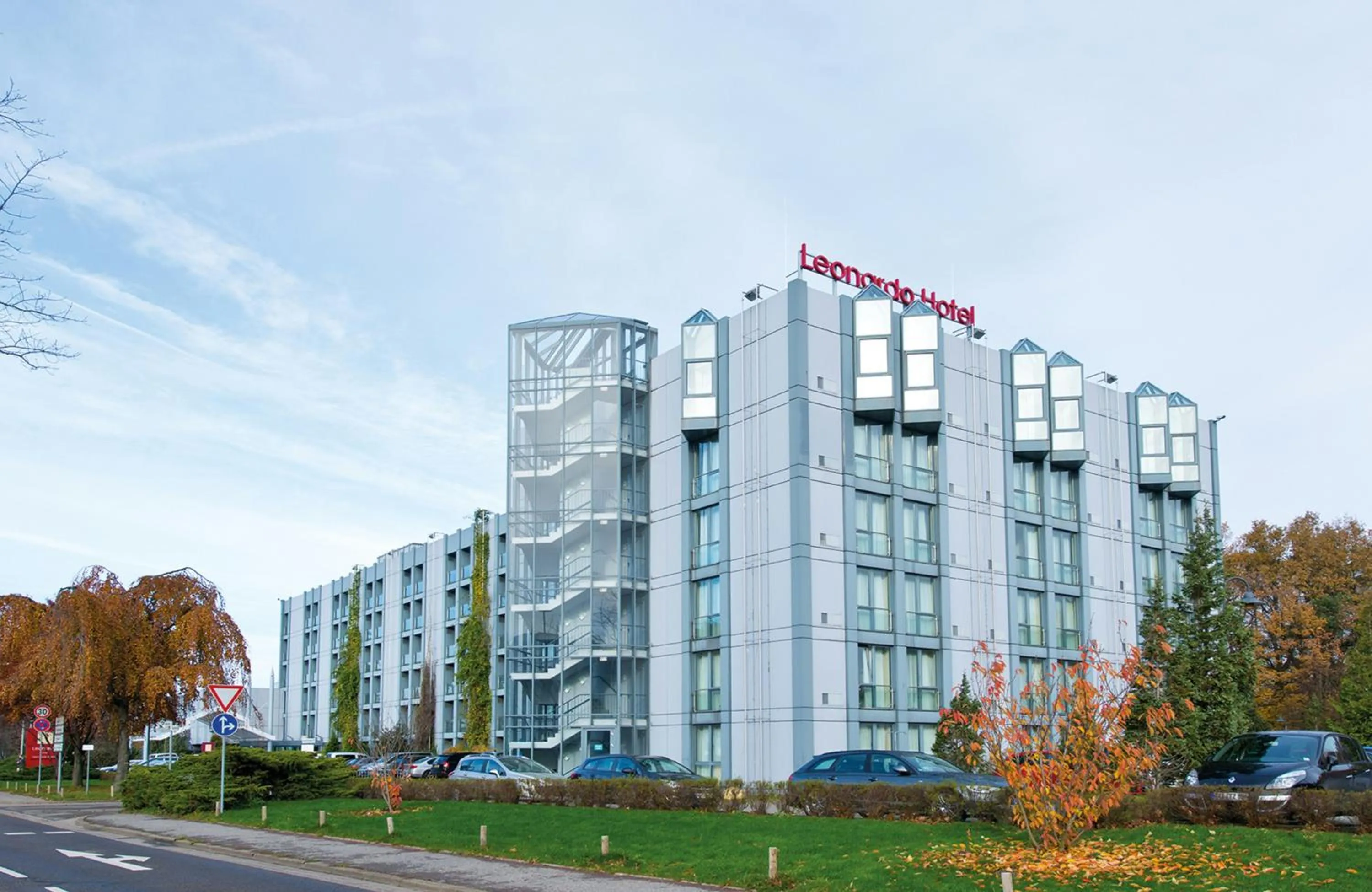 Property building in Leonardo Hotel Hannover Airport