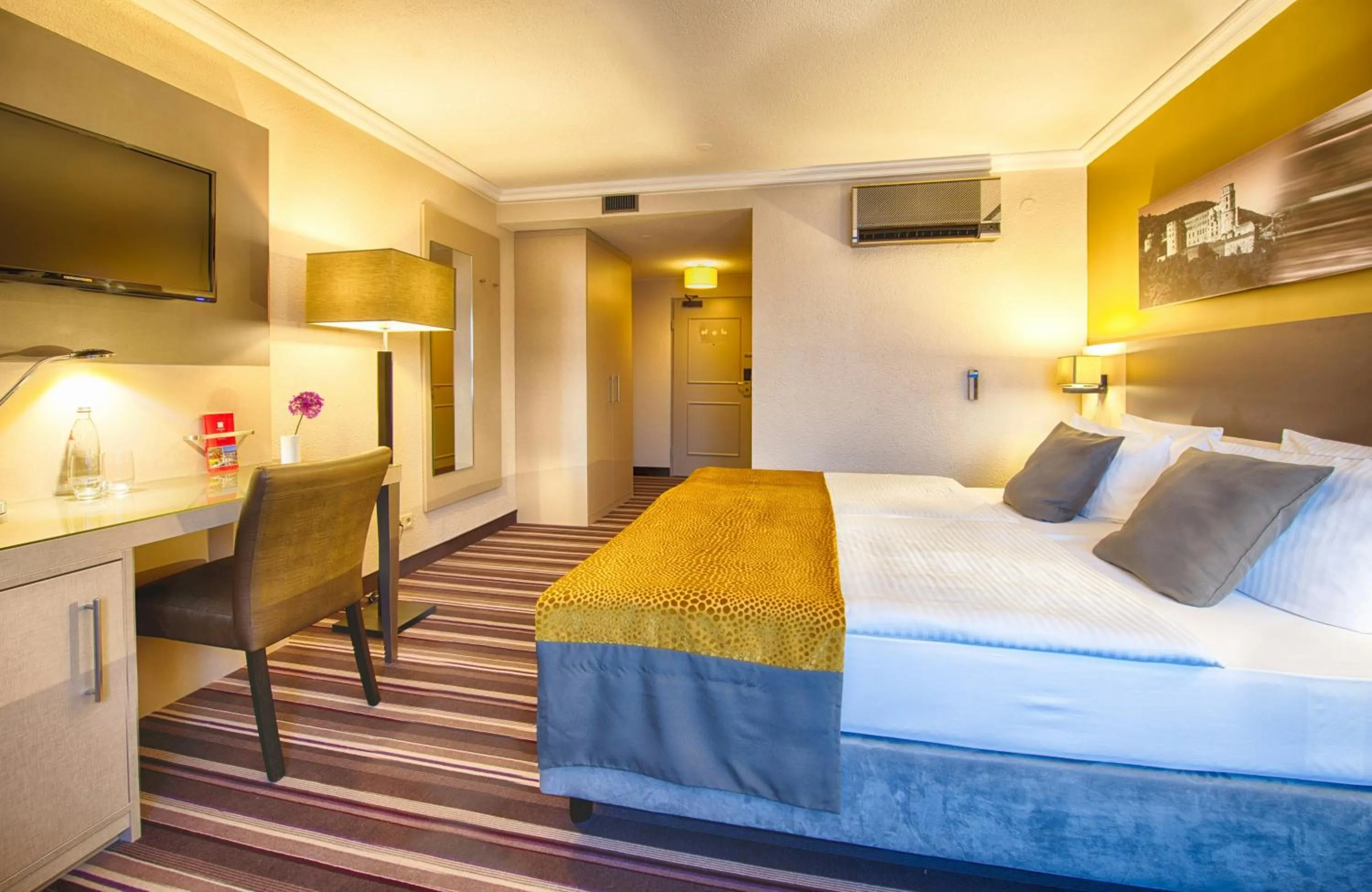 Bedroom, Bed in Leonardo Hotel Heidelberg Walldorf