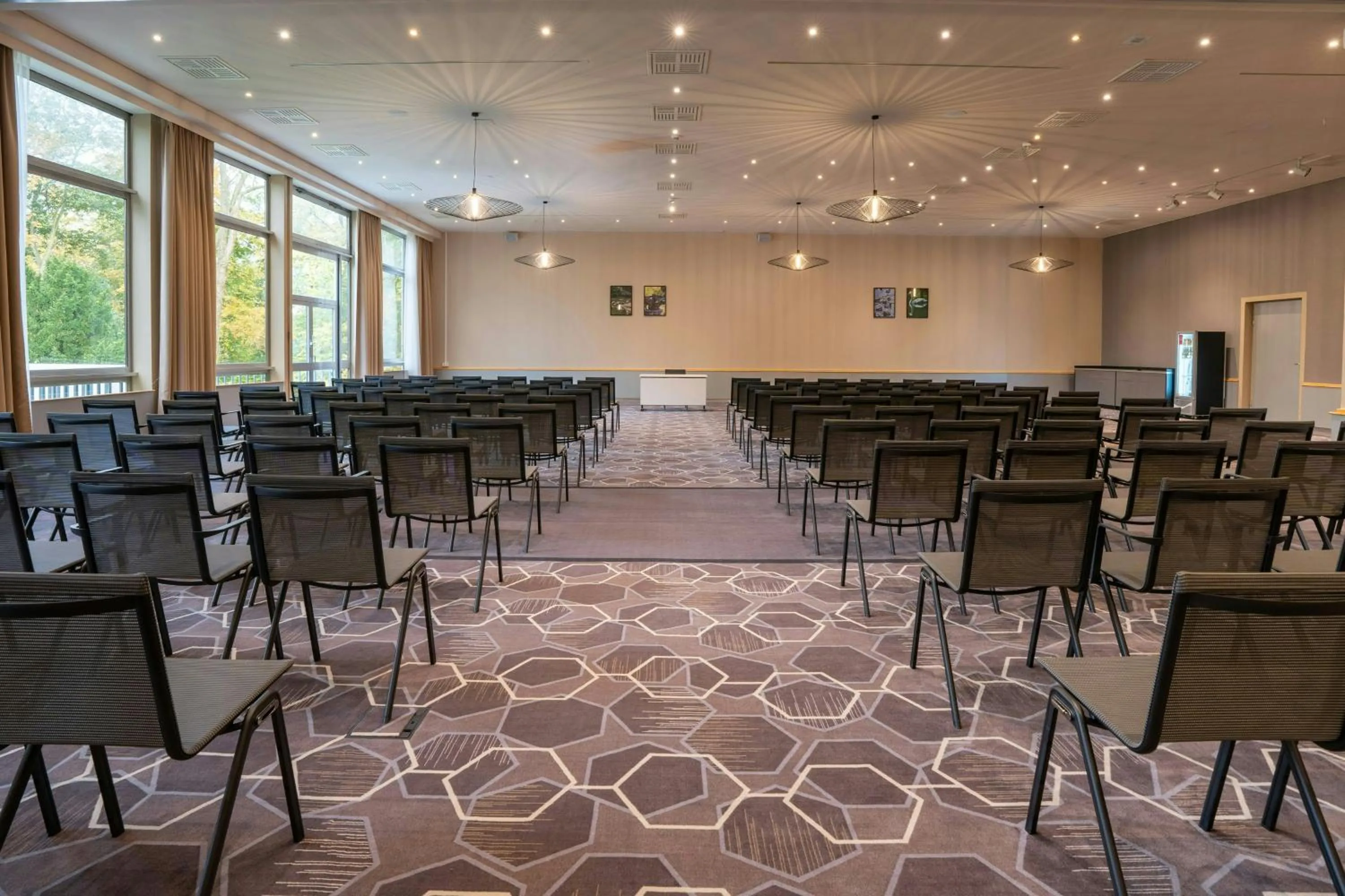 Meeting/conference room in Leonardo Royal Hotel Köln - Am Stadtwald