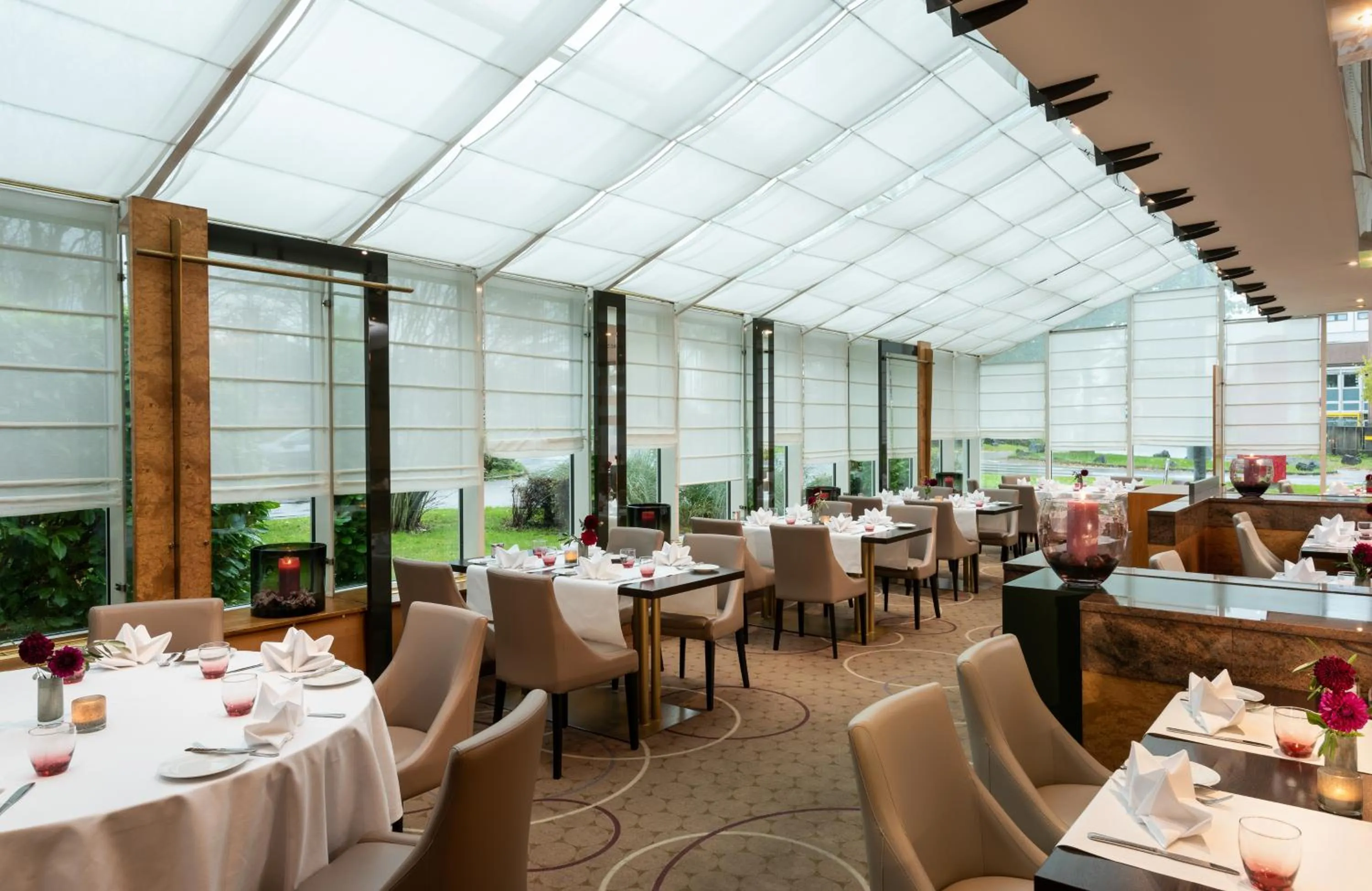 Restaurant/places to eat in Leonardo Hotel Köln Bonn Airport