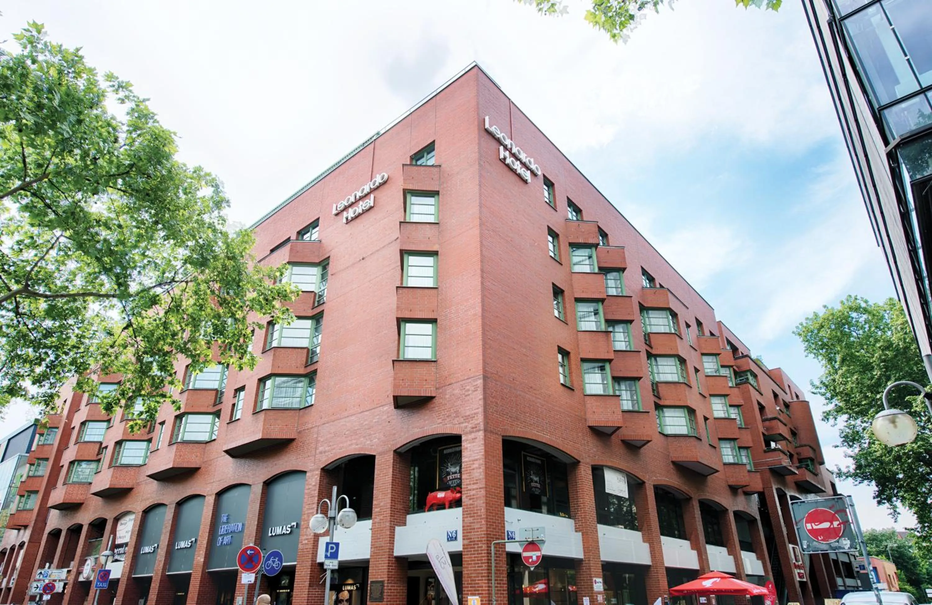 Property building in Leonardo Hotel Mannheim City Center