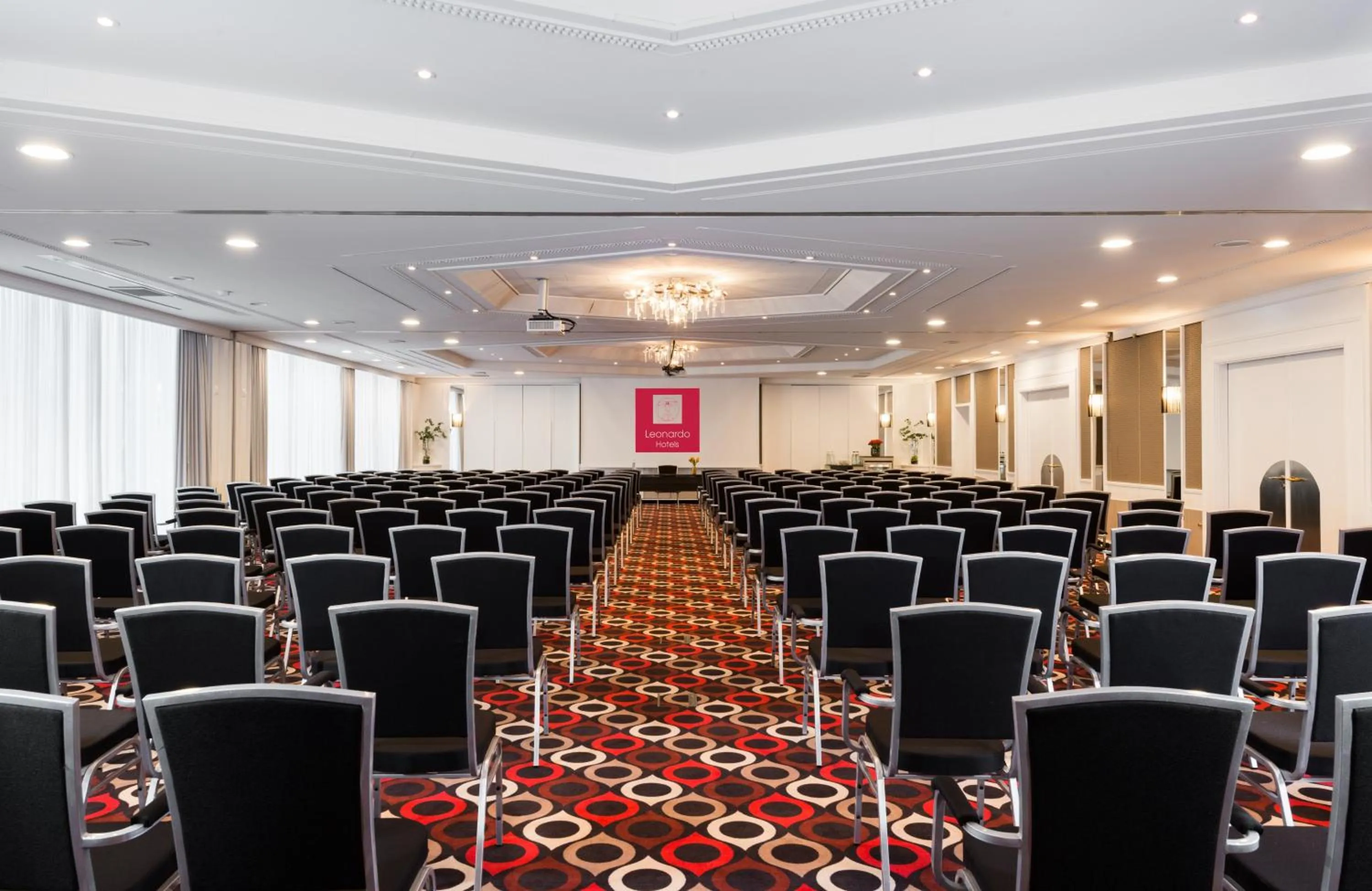 Meeting/conference room in Leonardo Hotel Munich Arabellapark
