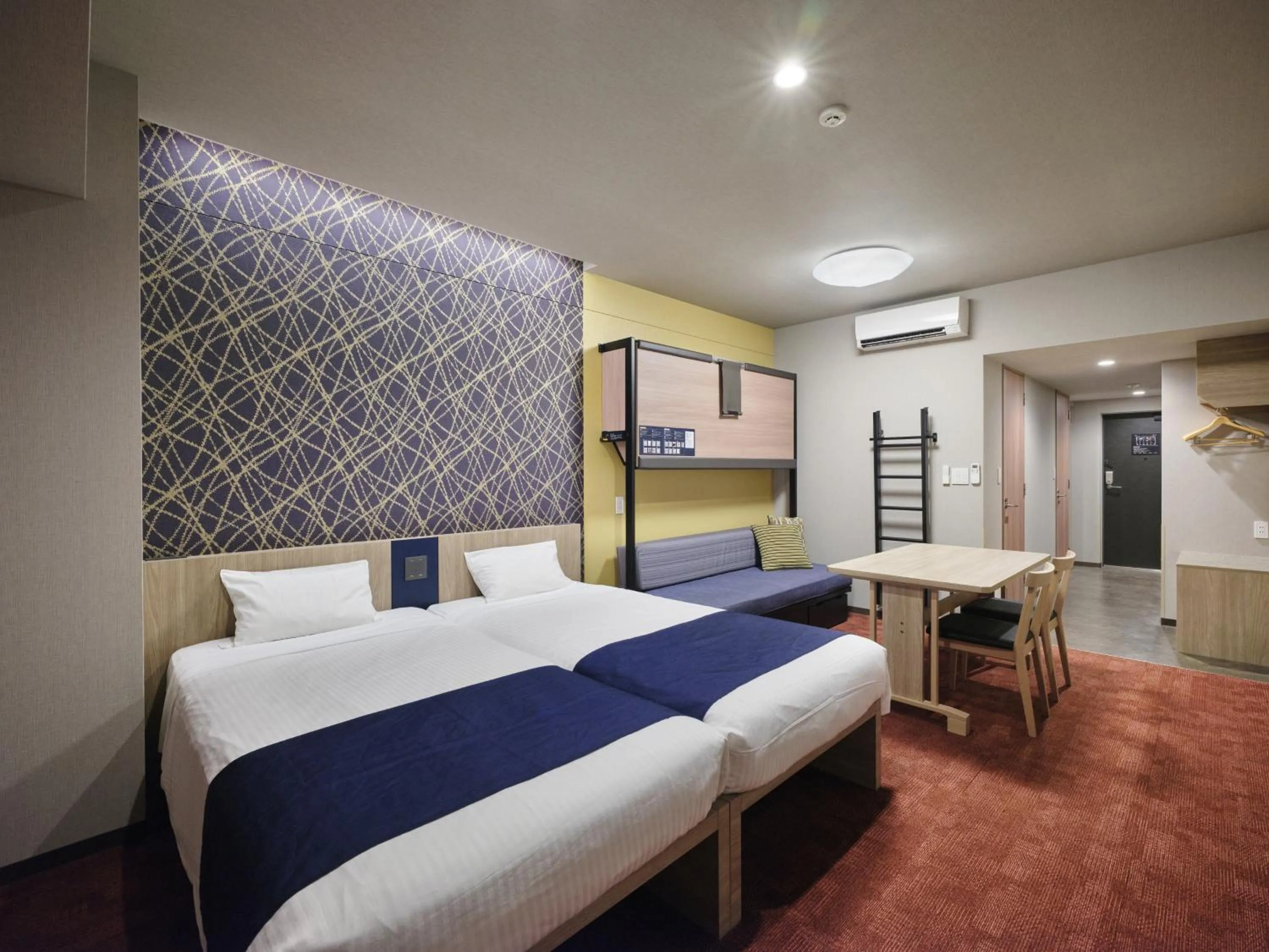 Bed in MONday Apart Nihonbashi Ningyocho