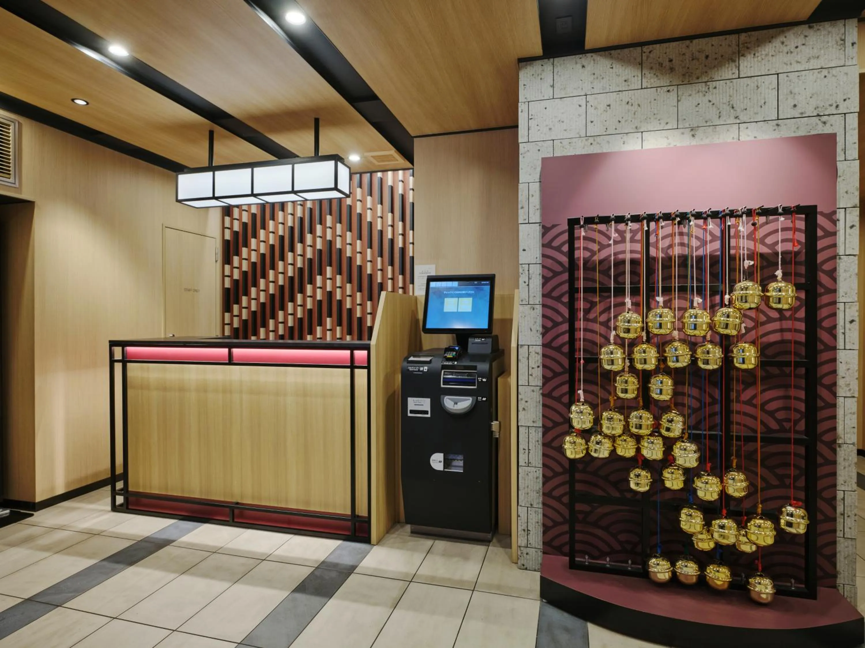 vending machine in MONday Apart Nihonbashi Ningyocho