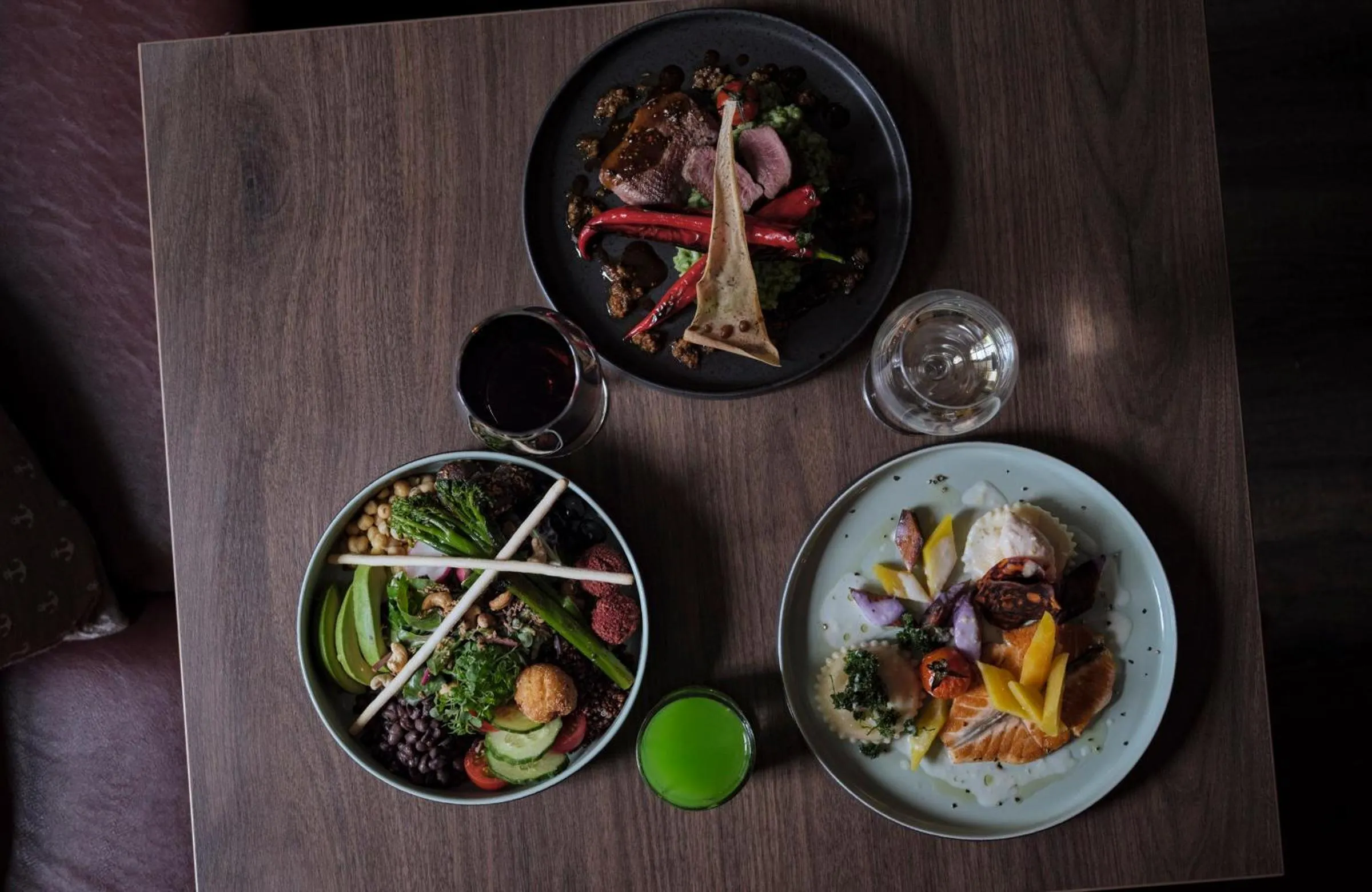 Restaurant/places to eat in Leonardo Hotel Hamburg City Nord