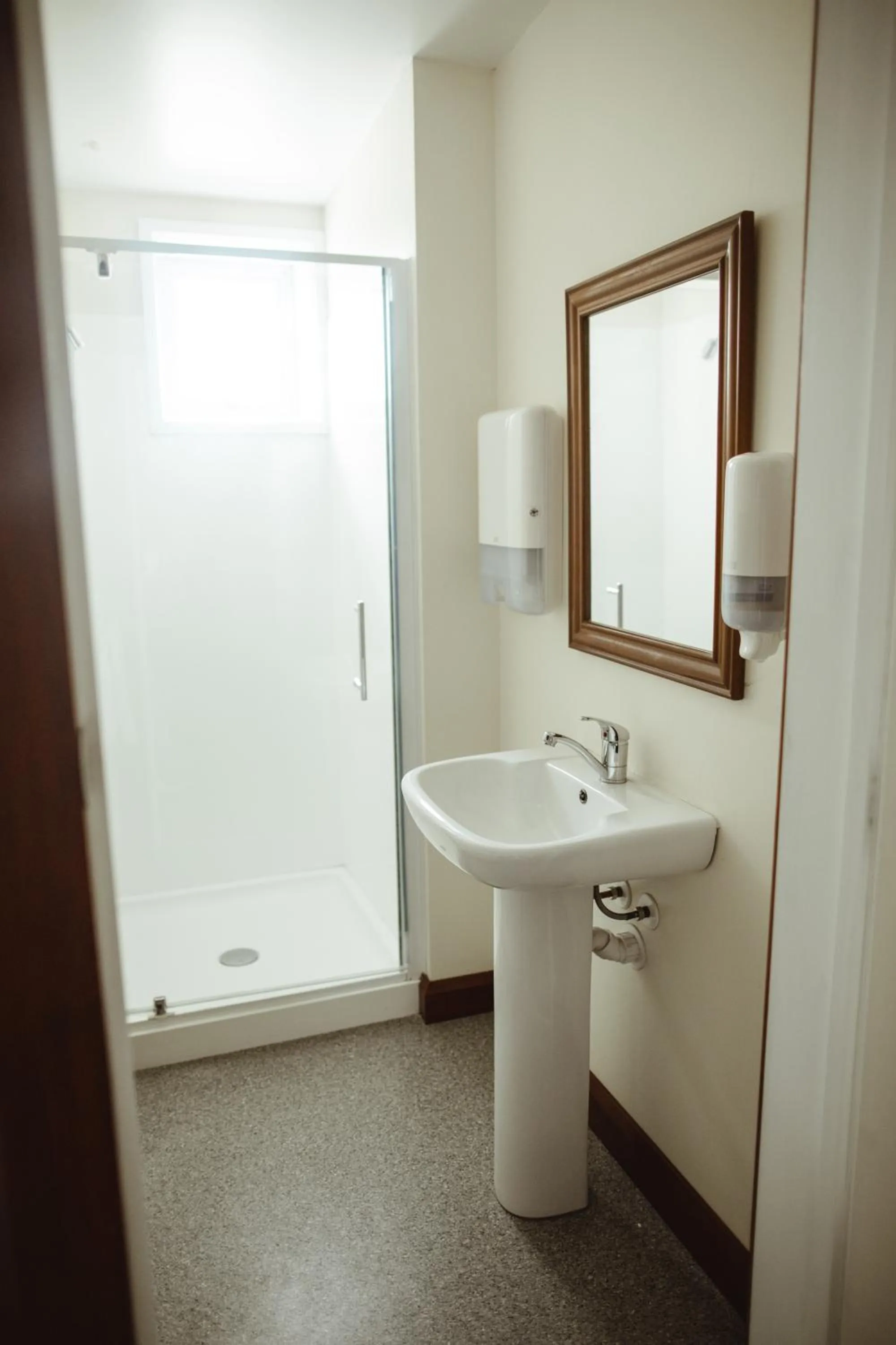 Makikihi Country Hotel