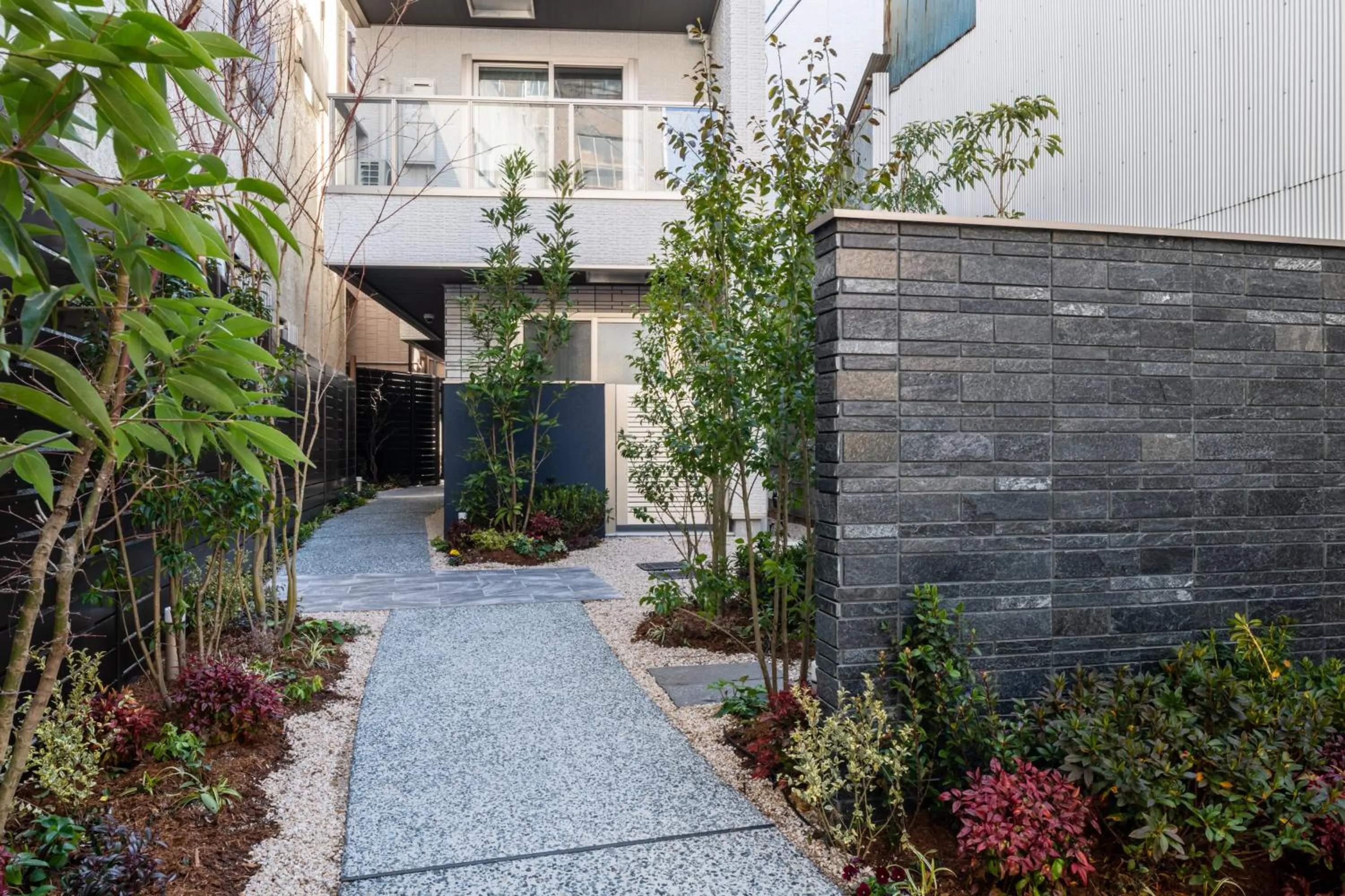 Property building in GRAND BASE Mojiko Ekimae